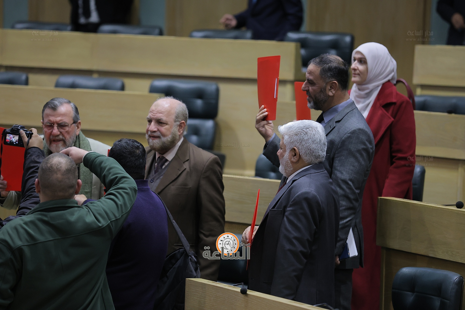 Madar Al-Saa Images 0.08206212344863617