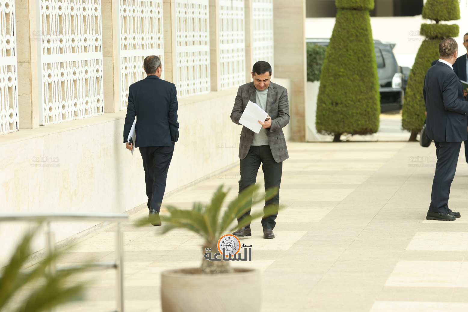 Madar Al-Saa Images 0.42611162825242554