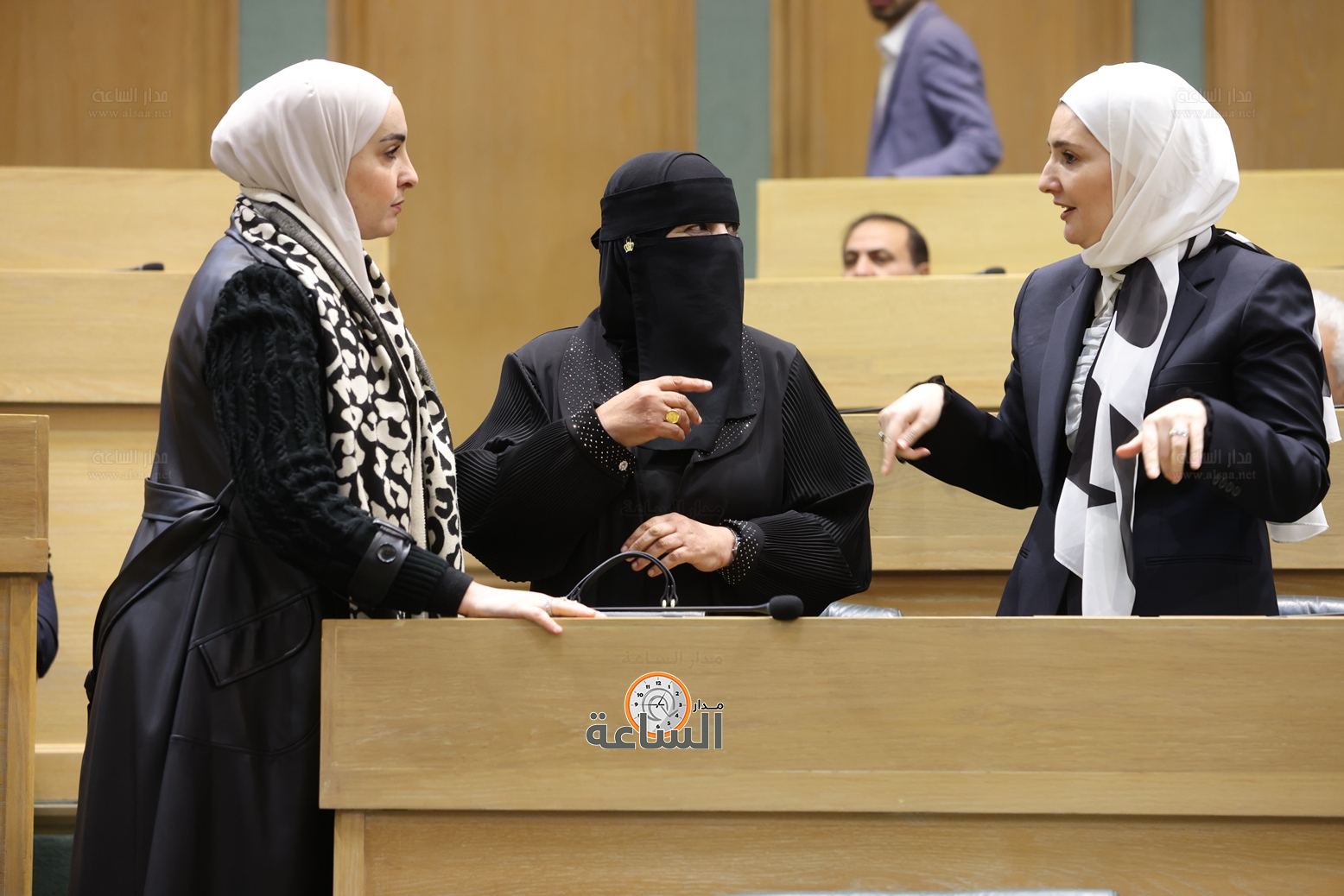 Madar Al-Saa Images 0.3514675171980658