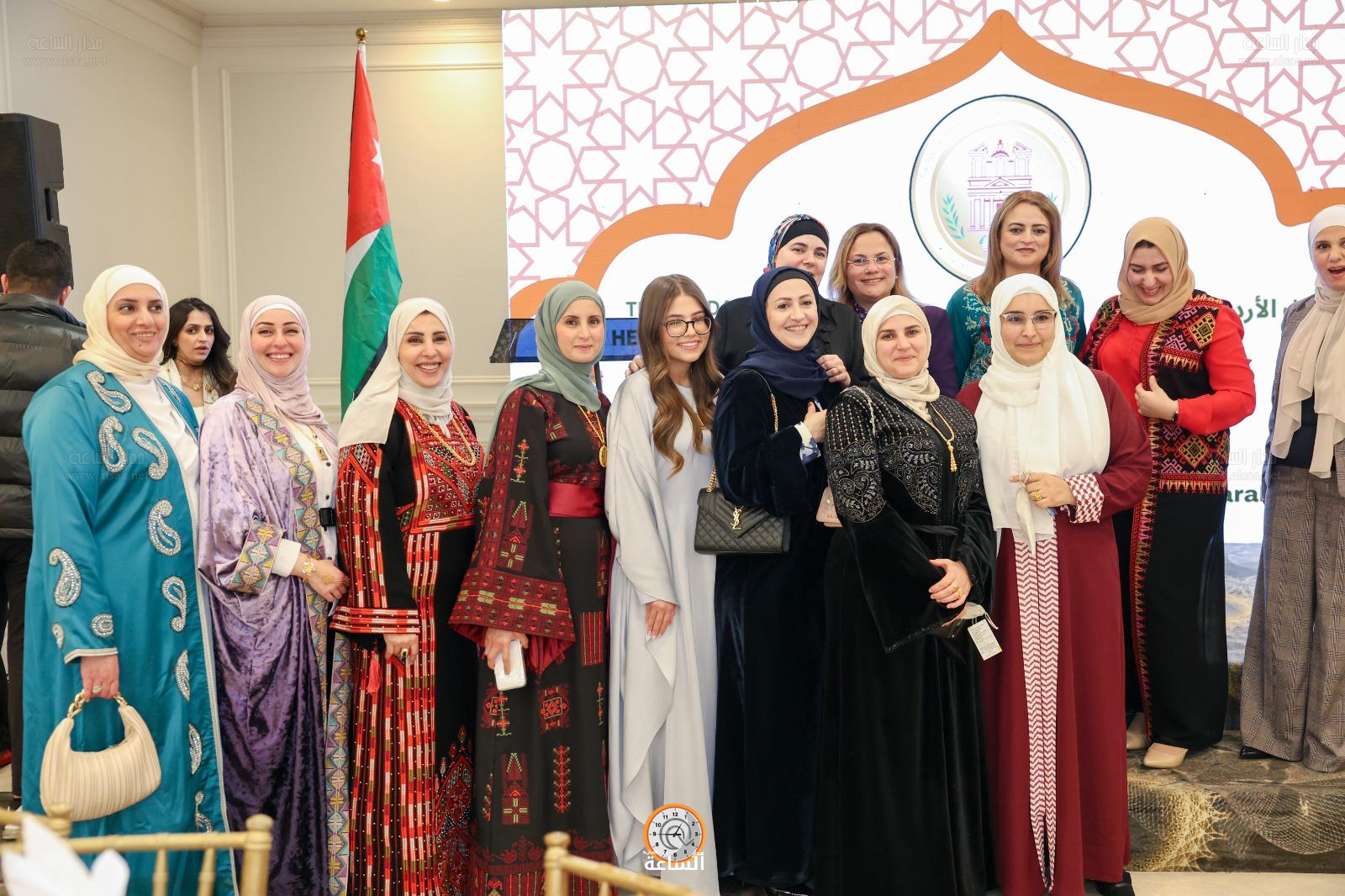 Madar Al-Saa Images 0.03875850420752569