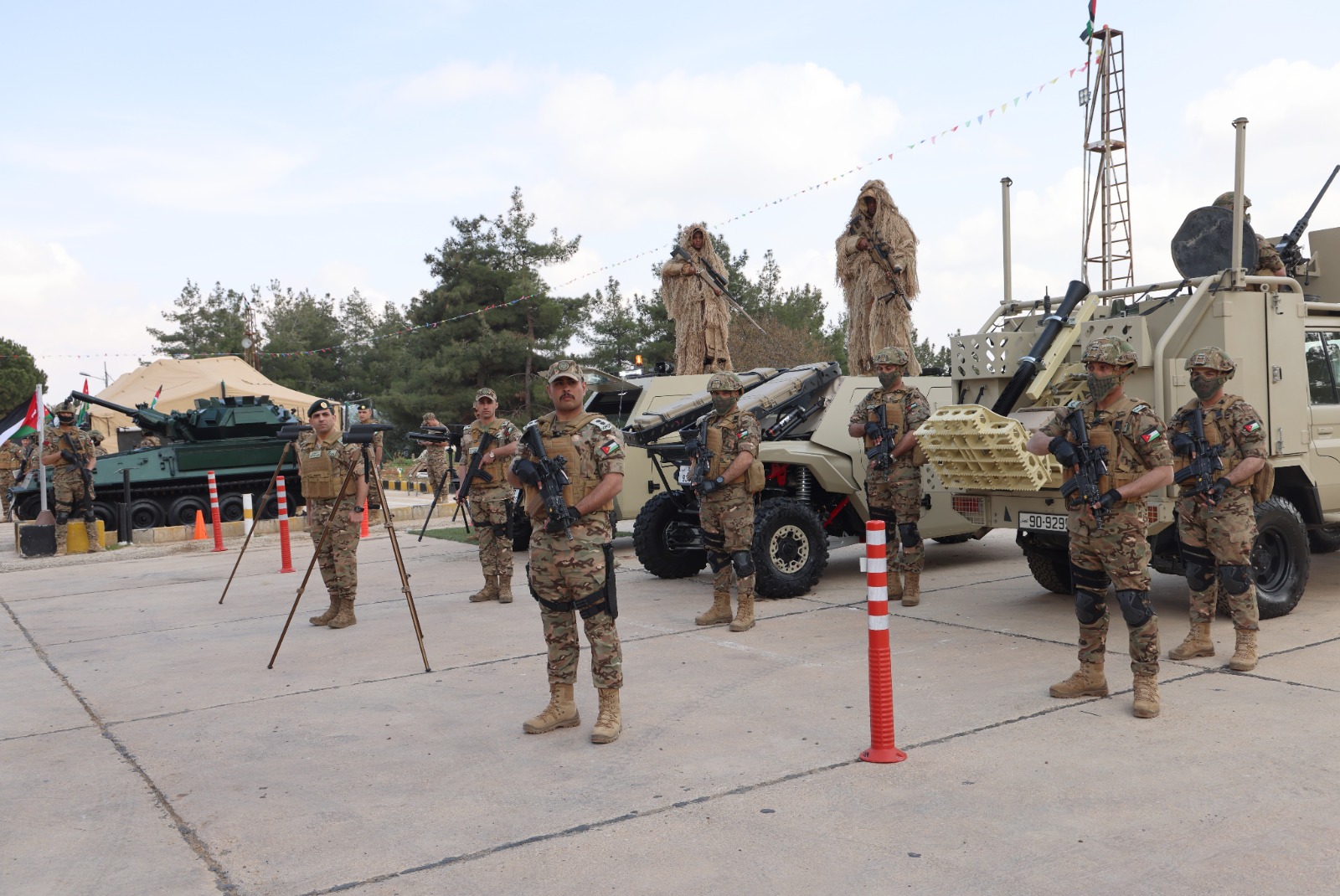 Madar Al-Saa Images 0.41807727338464873