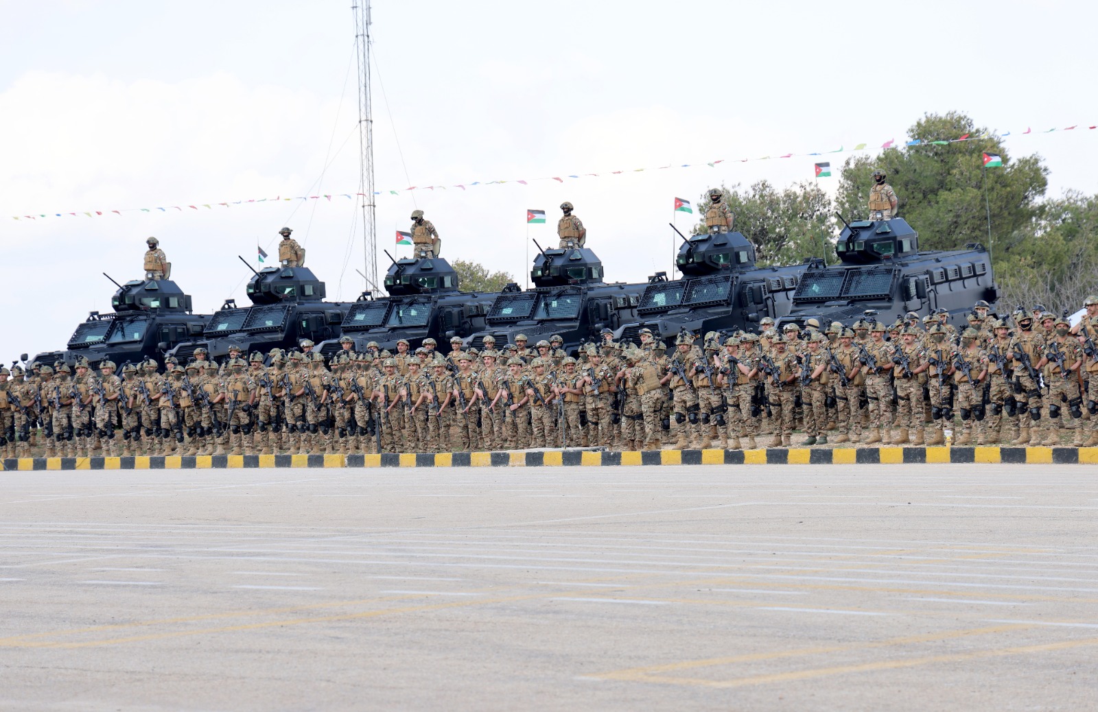 Madar Al-Saa Images 0.026058561652726908