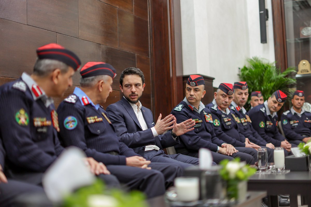 Madar Al-Saa Images 0.42942021159150934