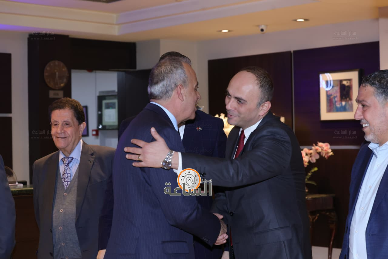 Madar Al-Saa Images 0.3369288034942164