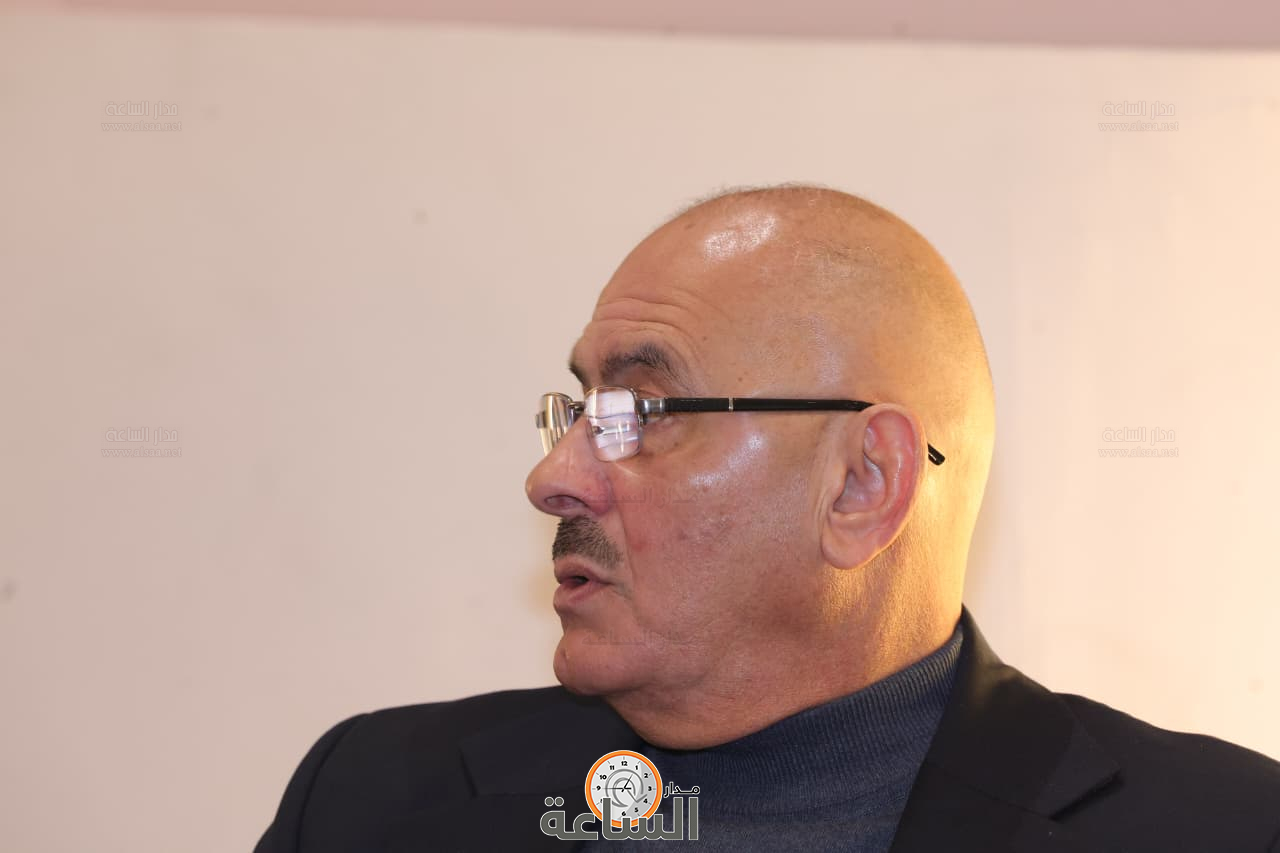 Madar Al-Saa Images 0.03990064116289205