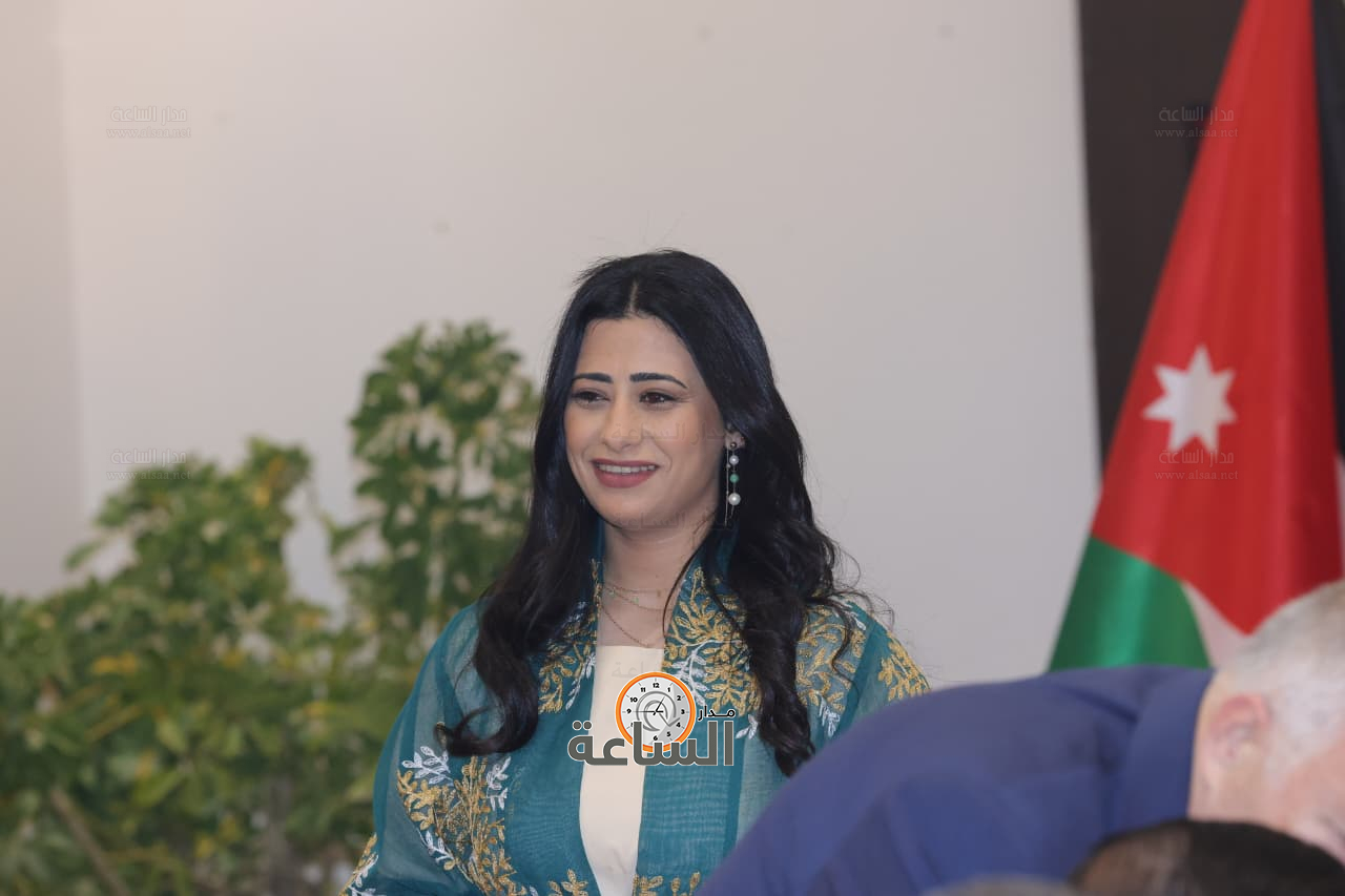 Madar Al-Saa Images 0.35619451196997465