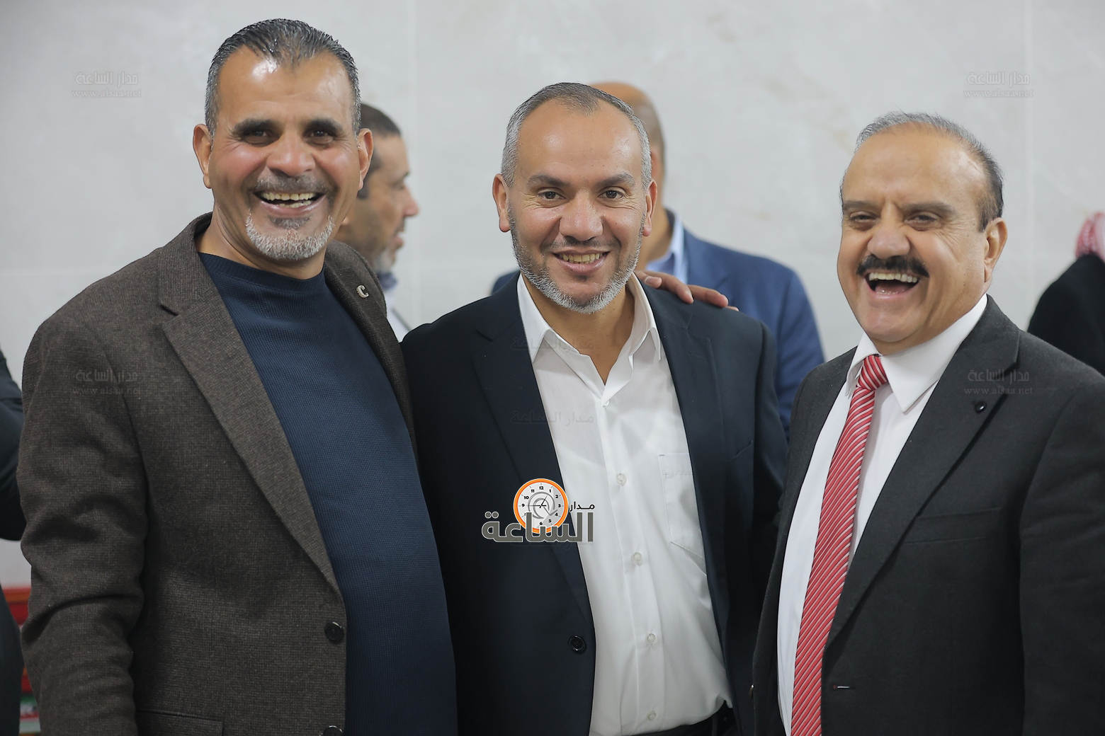 Madar Al-Saa Images 0.8886290966225522