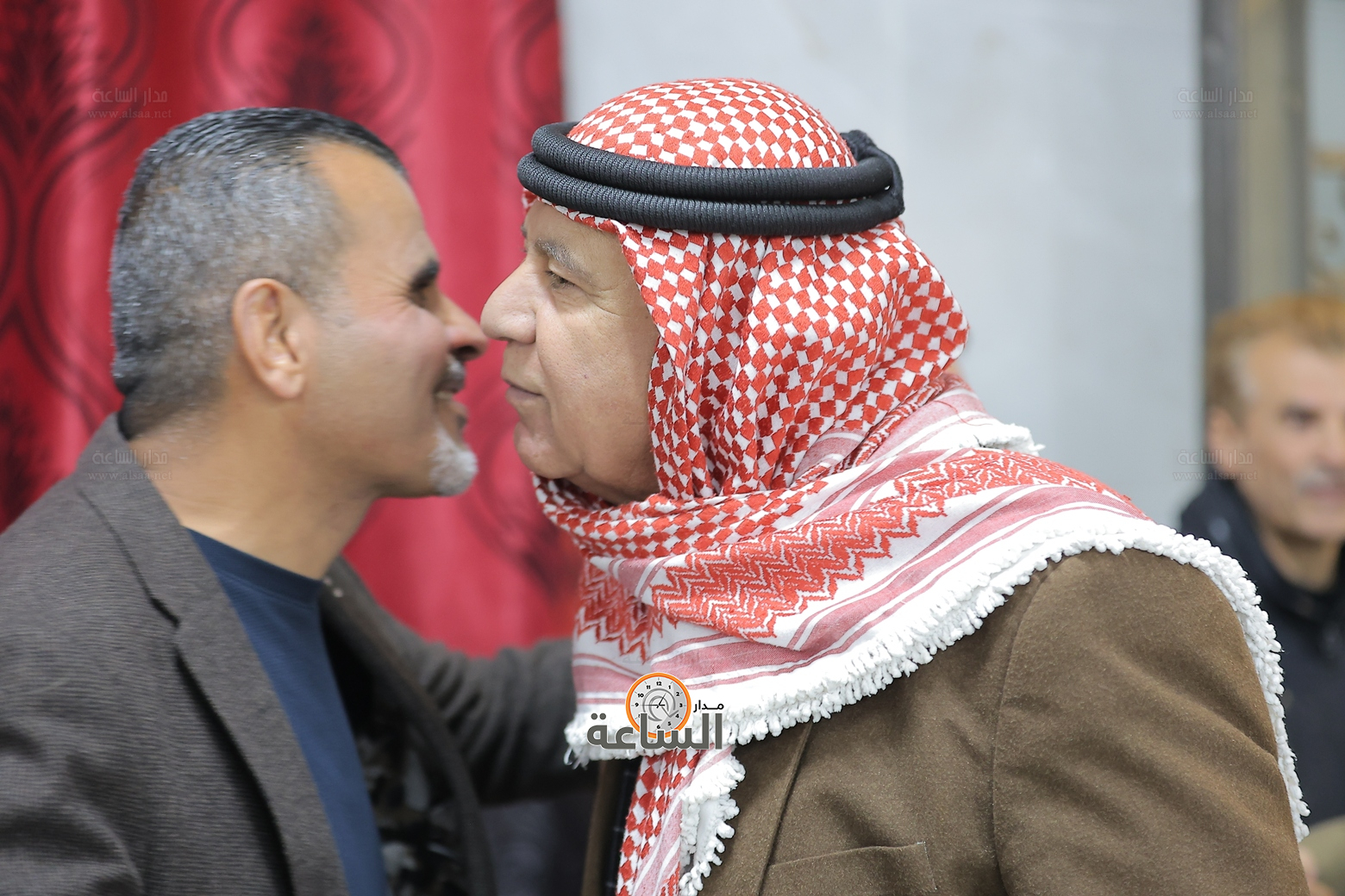 Madar Al-Saa Images 0.8028341608085806