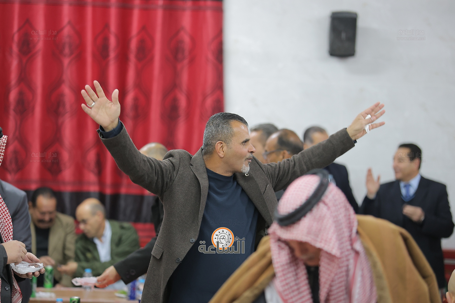 Madar Al-Saa Images 0.12718351917083393