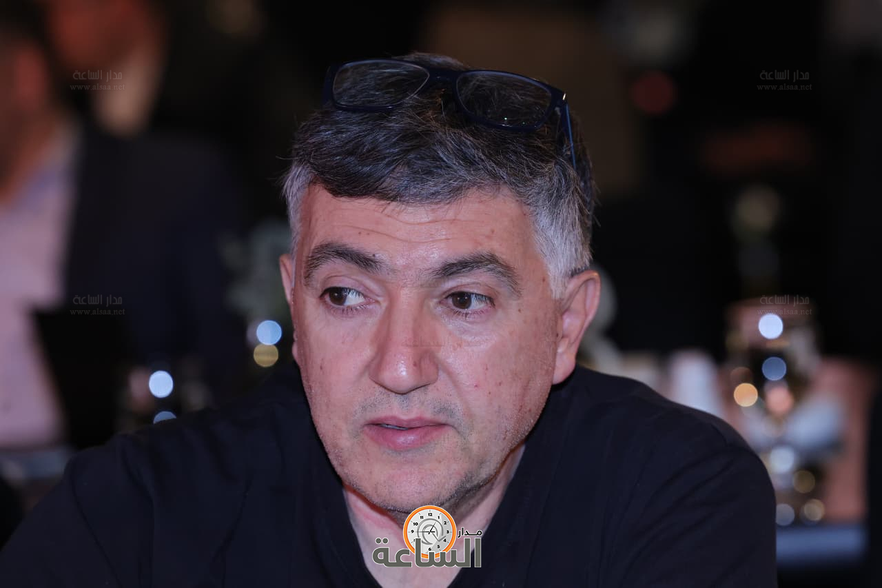 Madar Al-Saa Images 0.16946648619754678