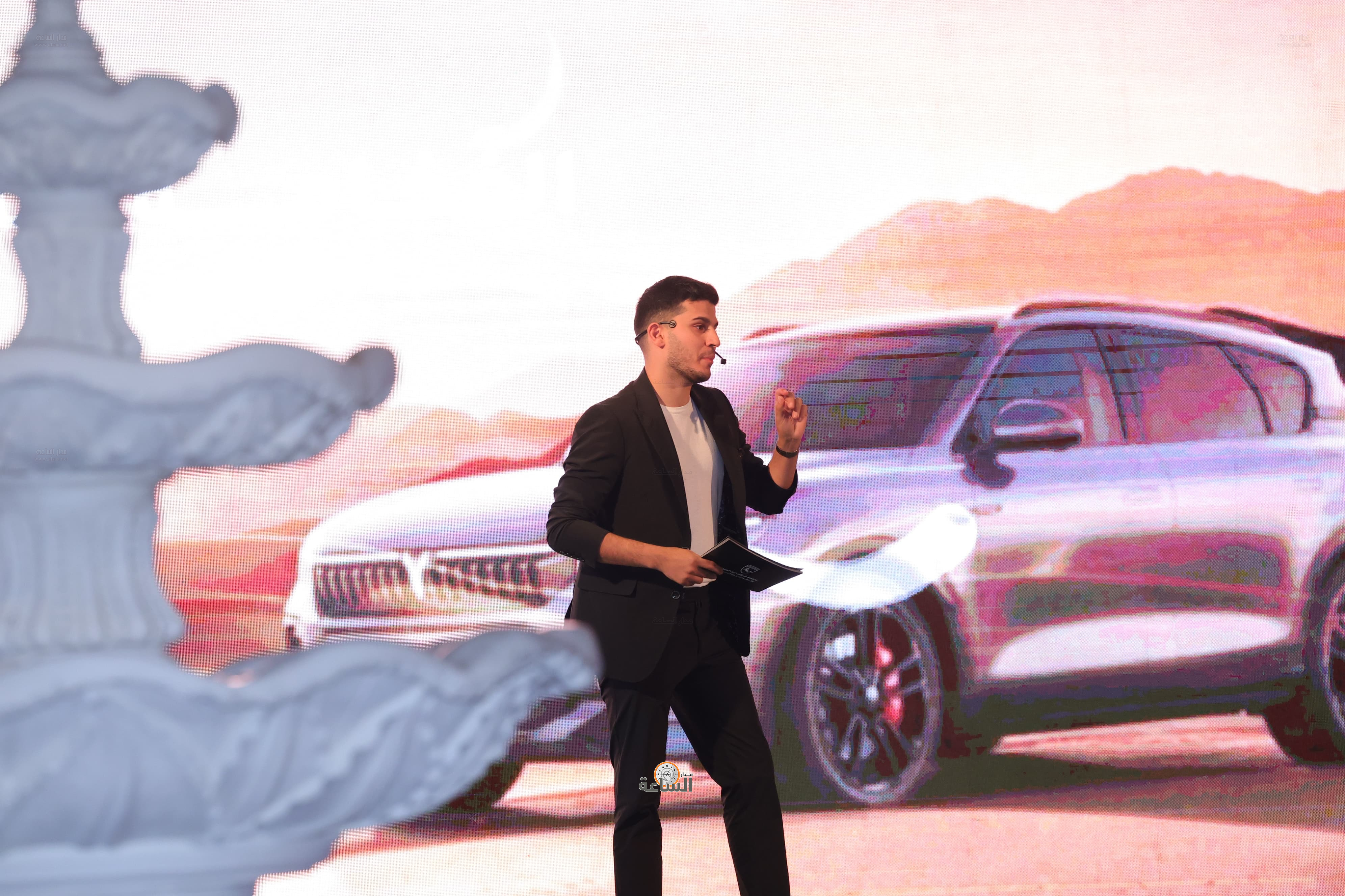 Madar Al-Saa Images 0.5211151893200184