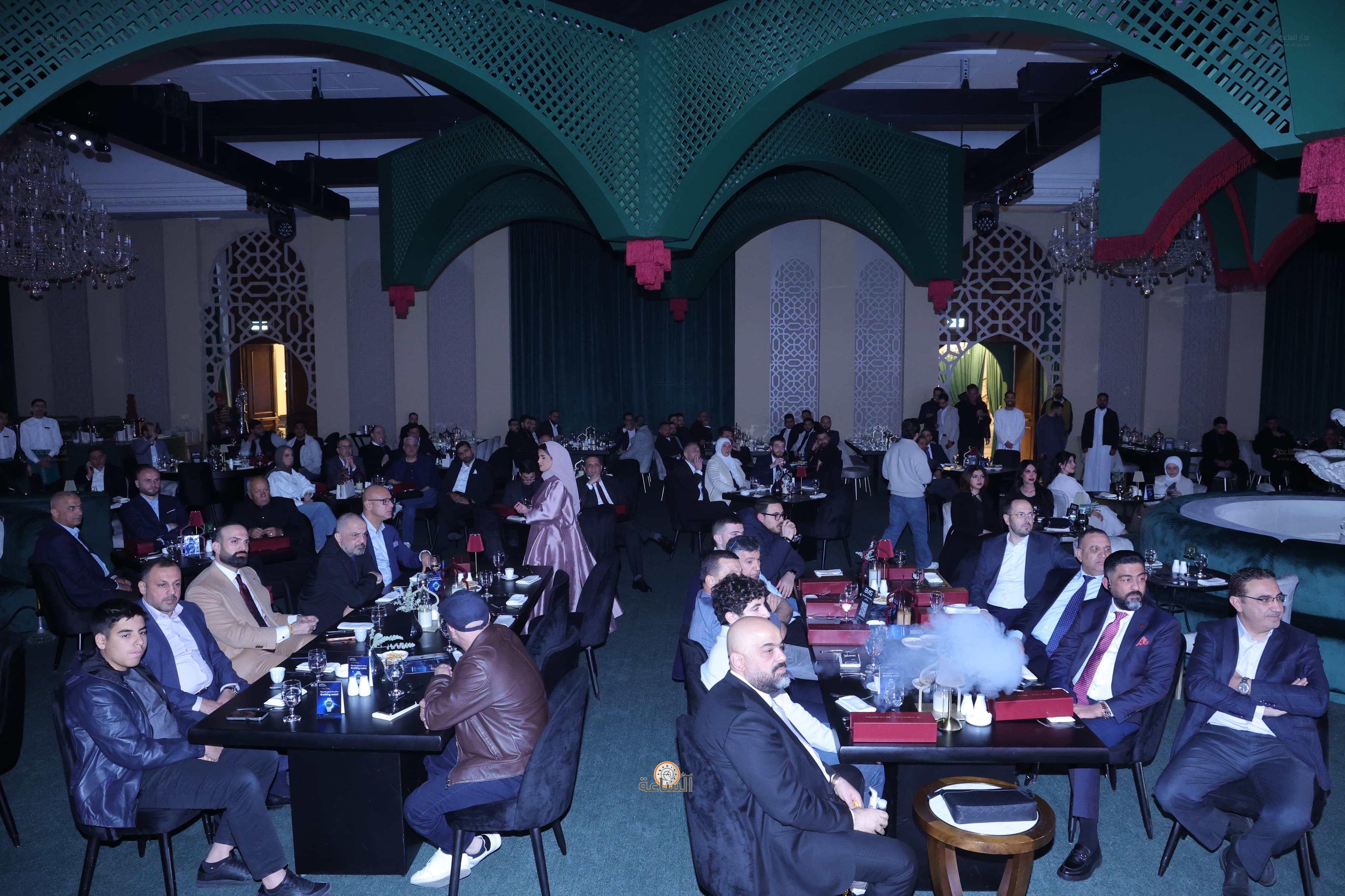 Madar Al-Saa Images 0.099940935755782