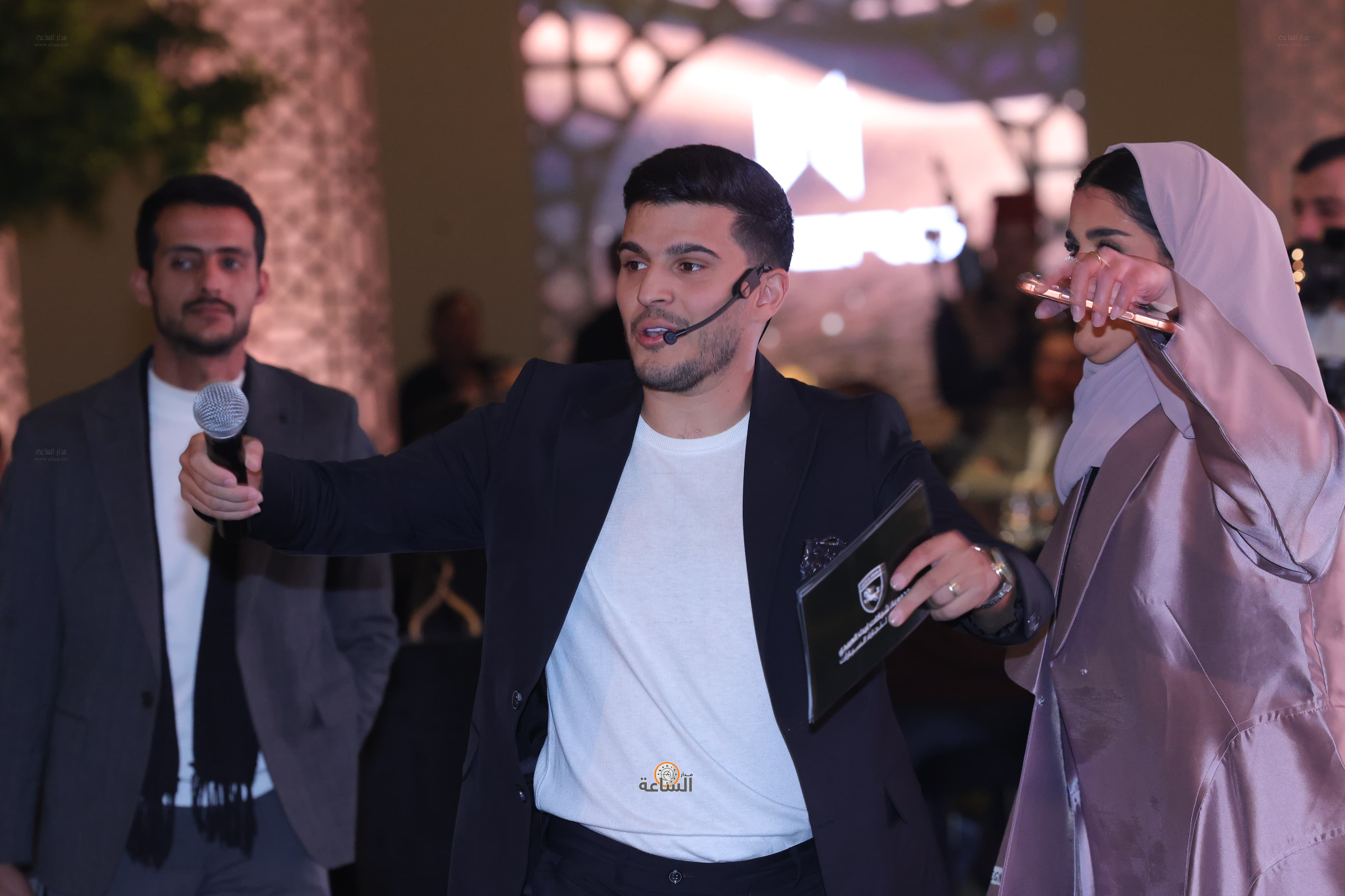 Madar Al-Saa Images 0.6364053563360627