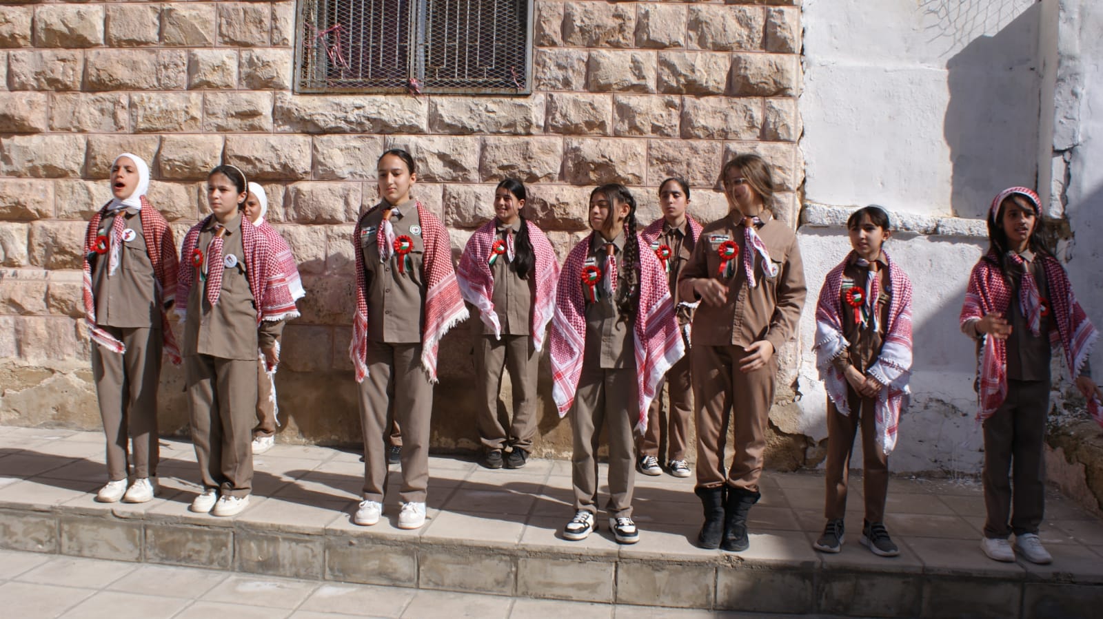 Madar Al-Saa Images 0.9046334699241014