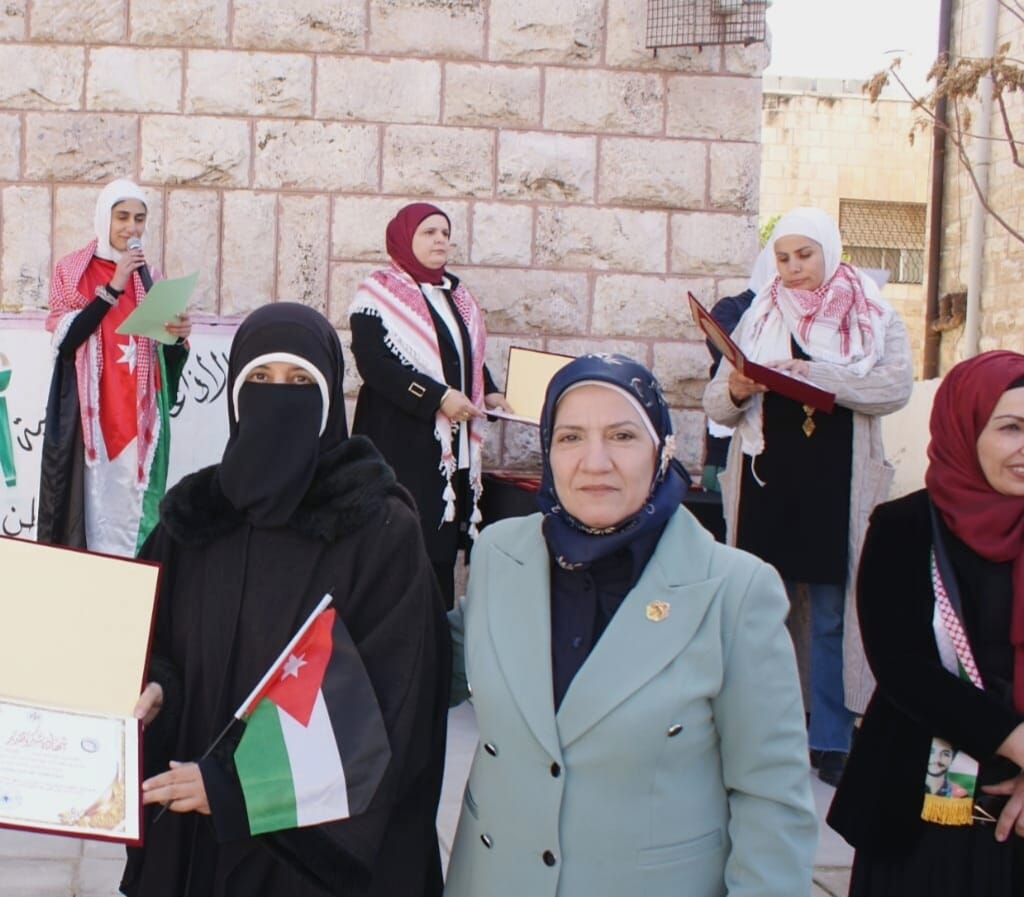 Madar Al-Saa Images 0.6449660787255888