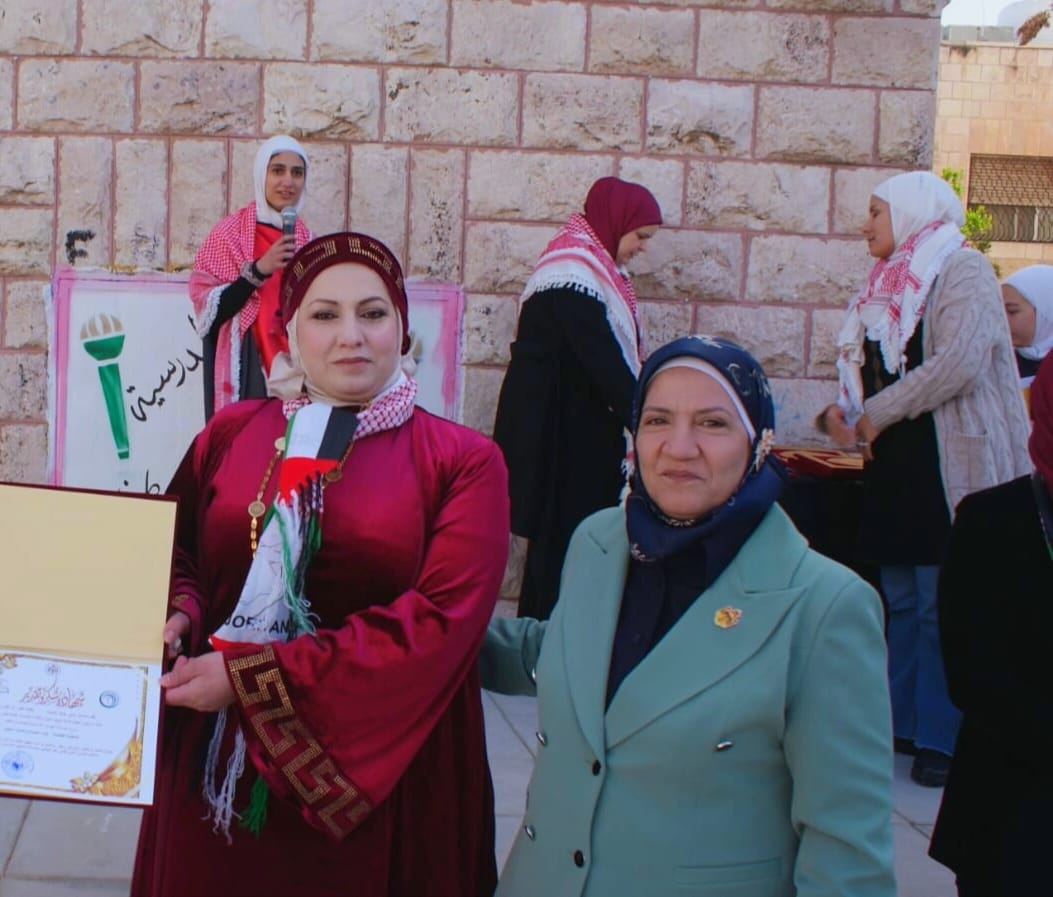 Madar Al-Saa Images 0.7943460132950472