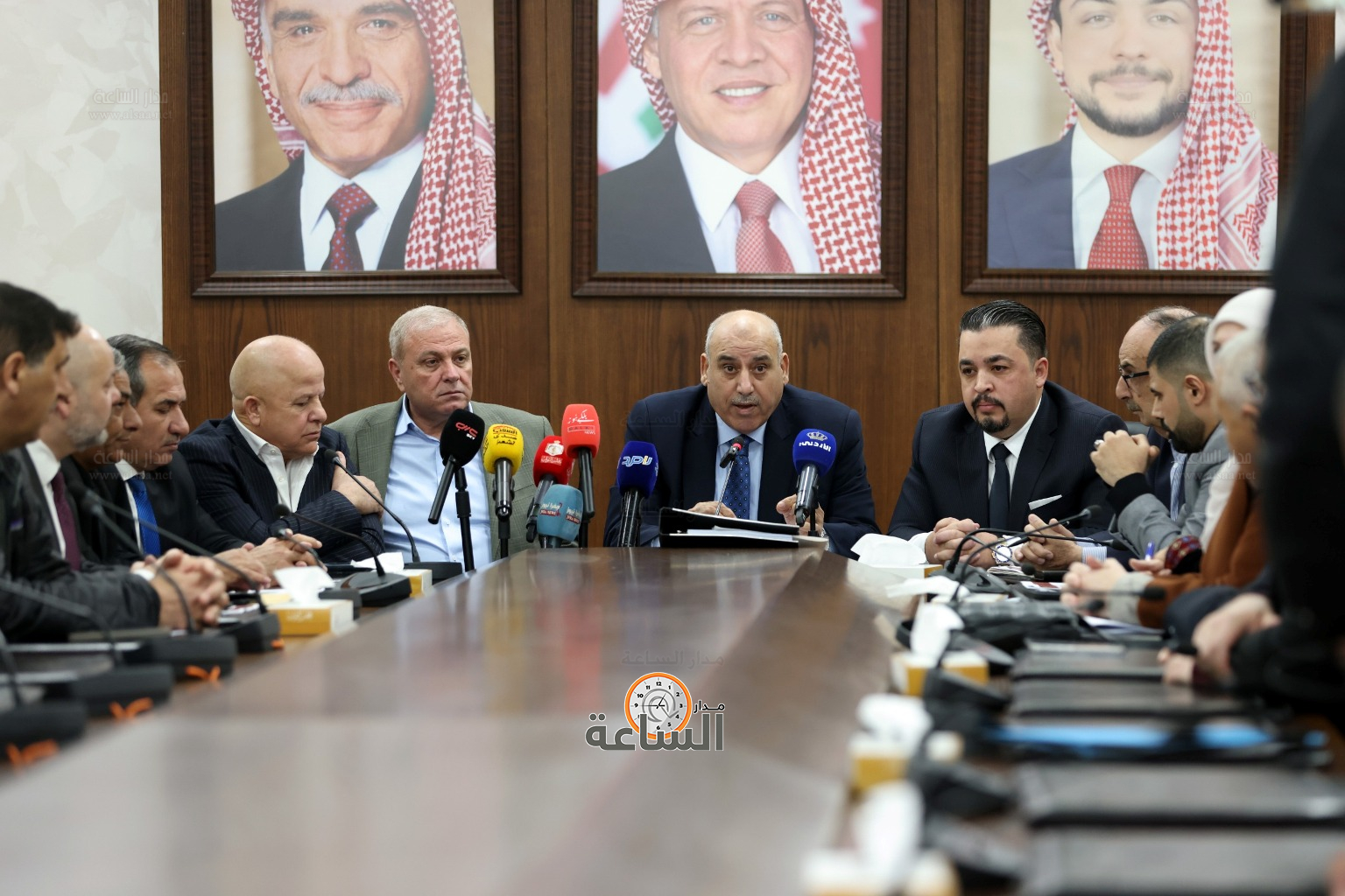 Madar Al-Saa Images 0.4632991281174279