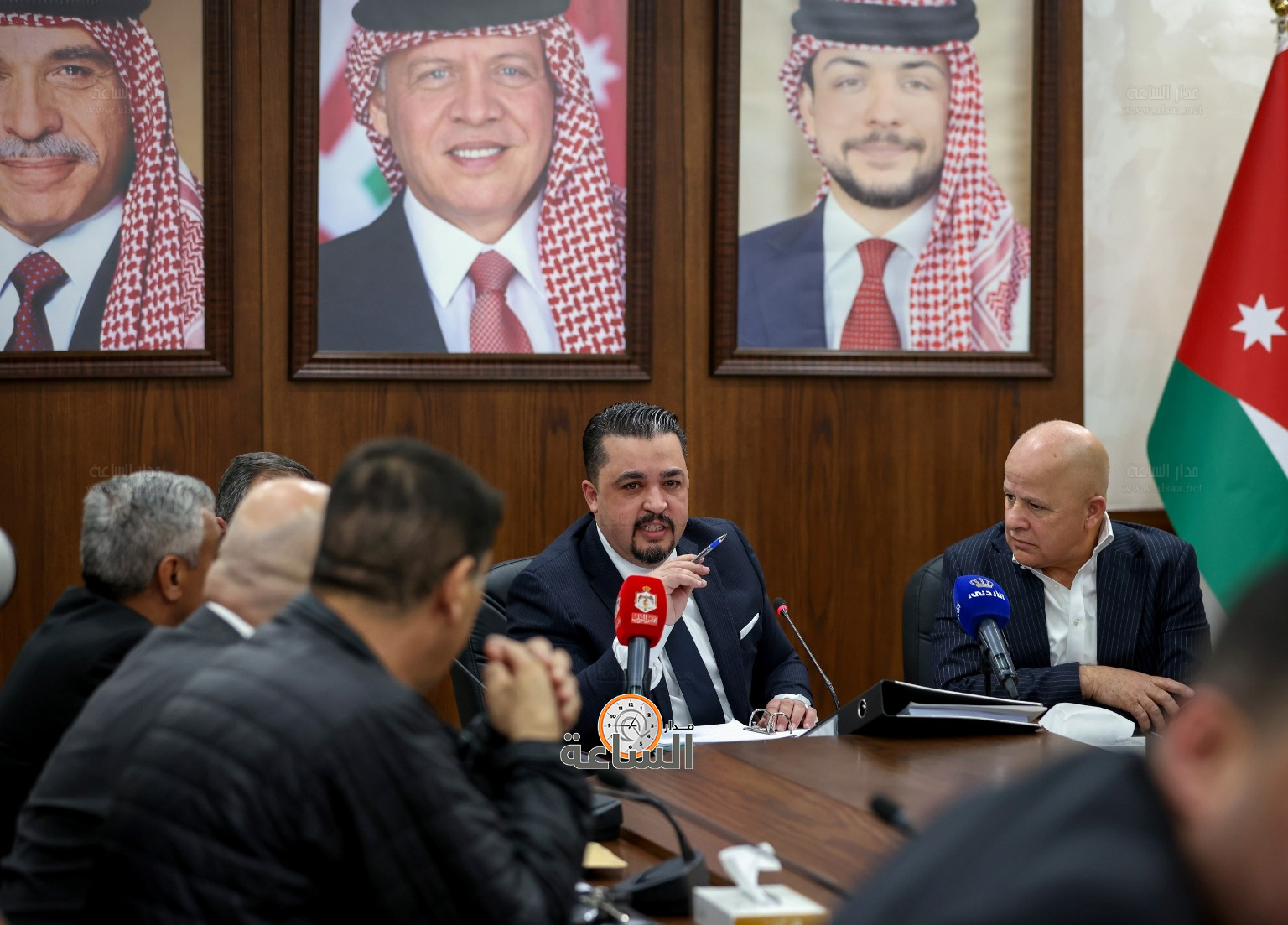 Madar Al-Saa Images 0.17723034319984843