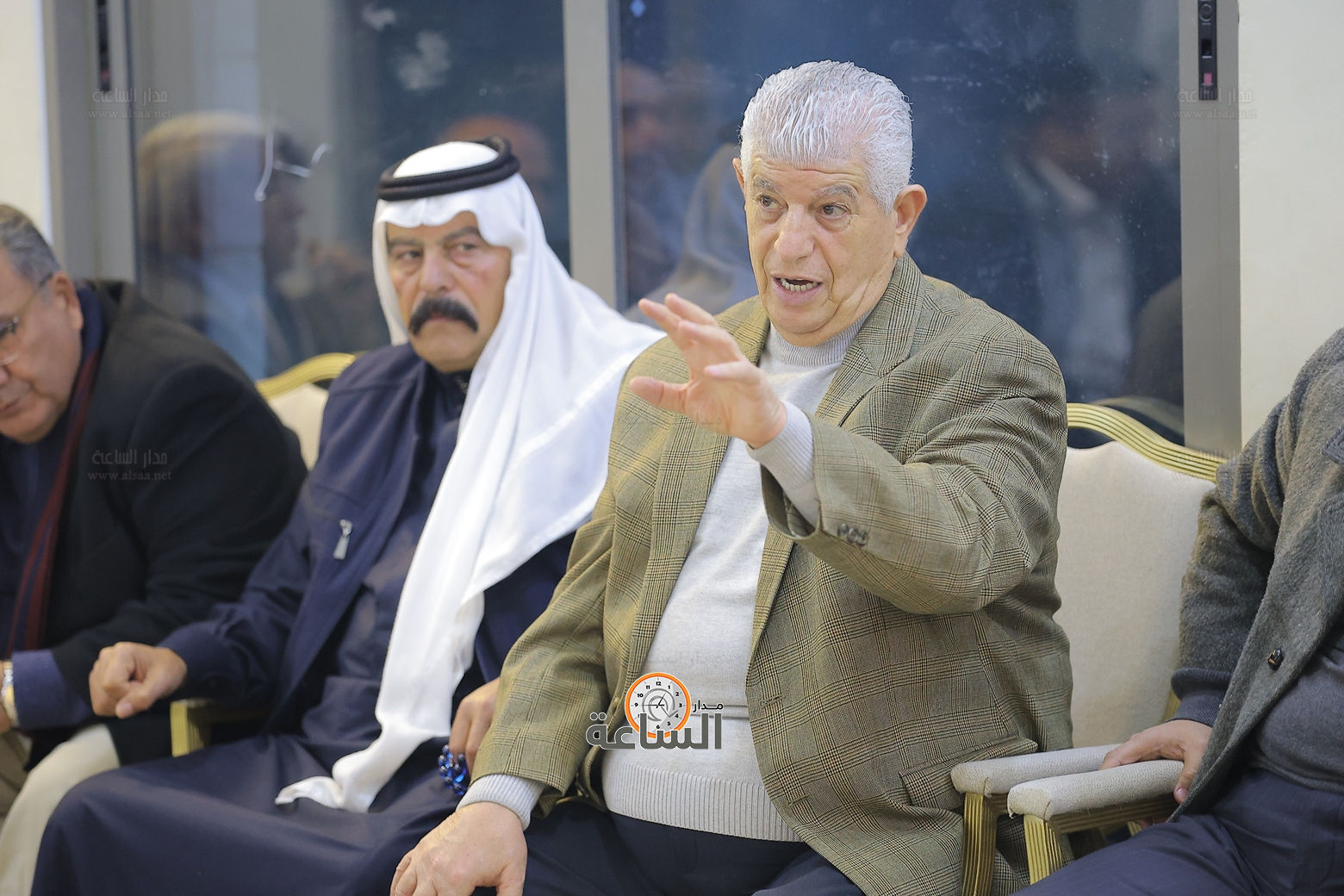 Madar Al-Saa Images 0.7737429141087406