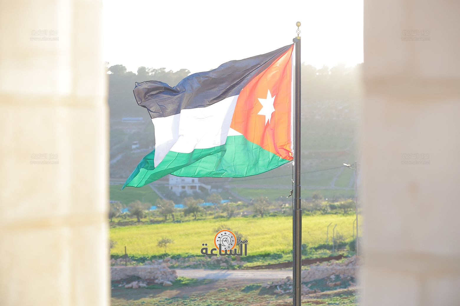 Madar Al-Saa Images 0.9632215346538168