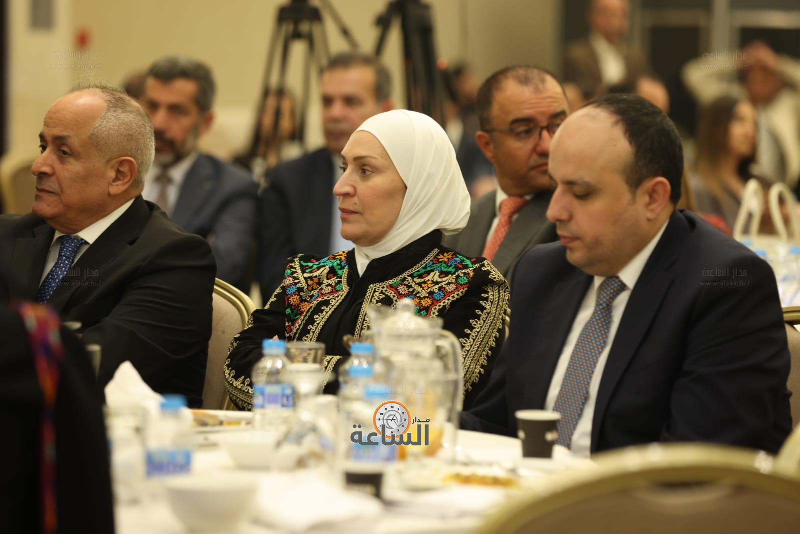 Madar Al-Saa Images 0.6655389506375908