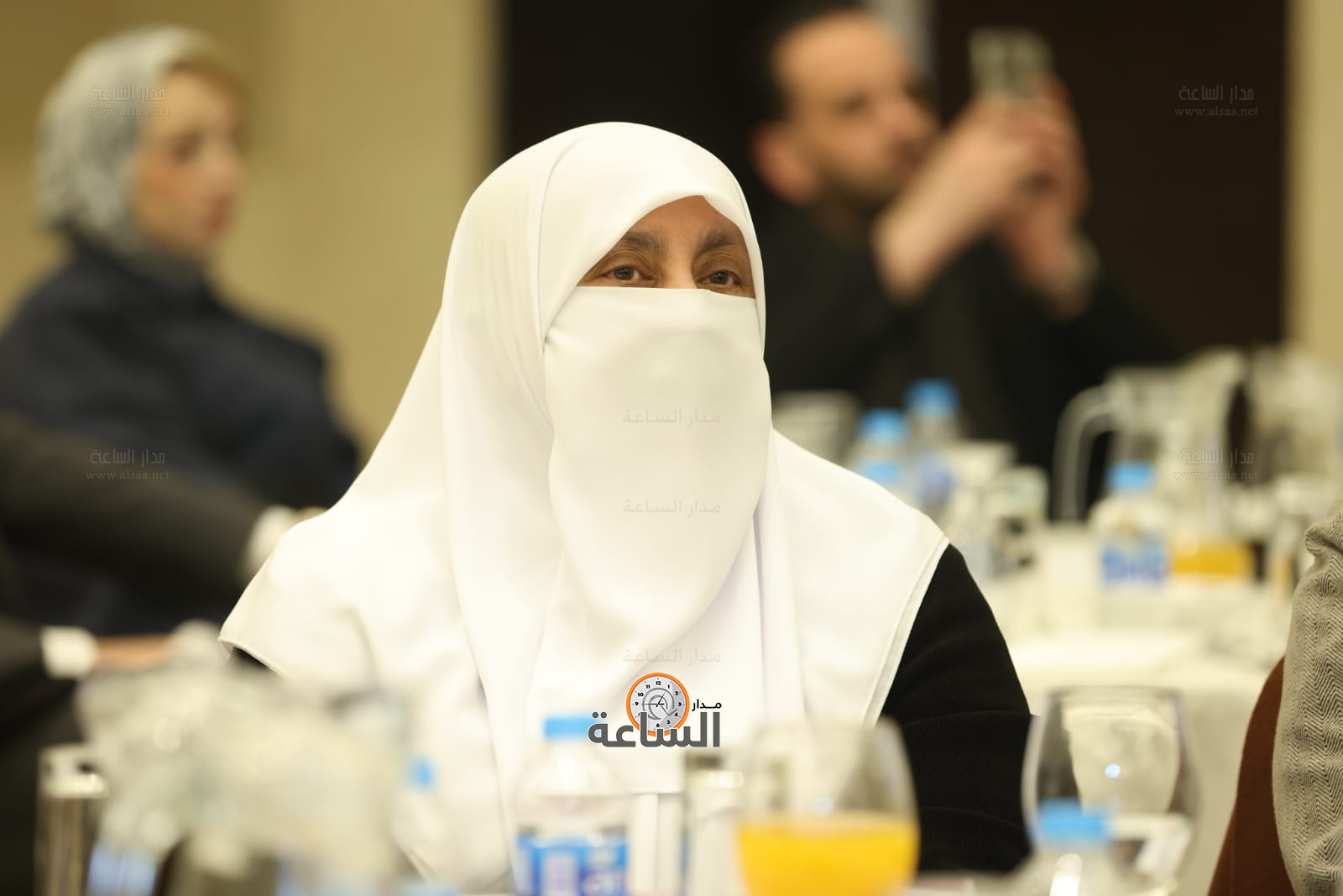 Madar Al-Saa Images 0.4217439628599784