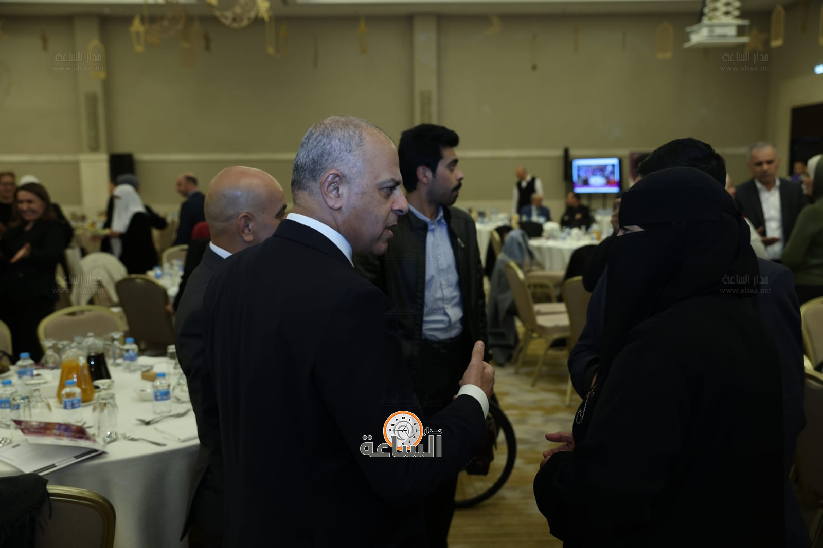 Madar Al-Saa Images 0.555449780103669