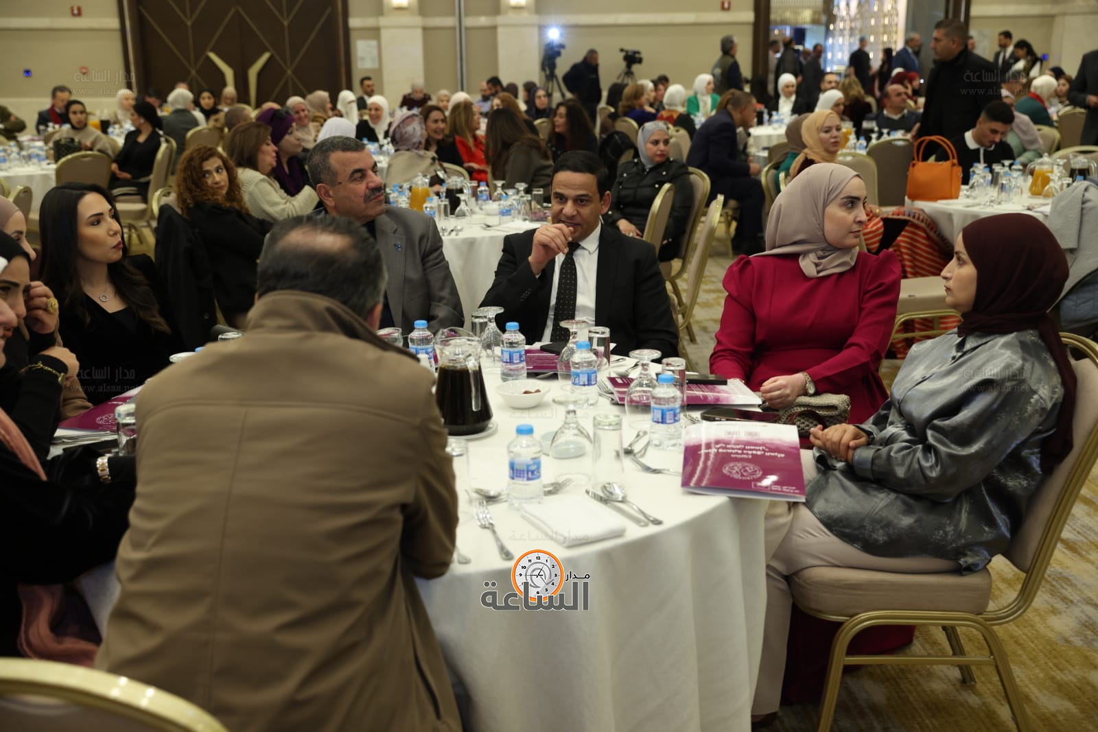 Madar Al-Saa Images 0.9591624842663162