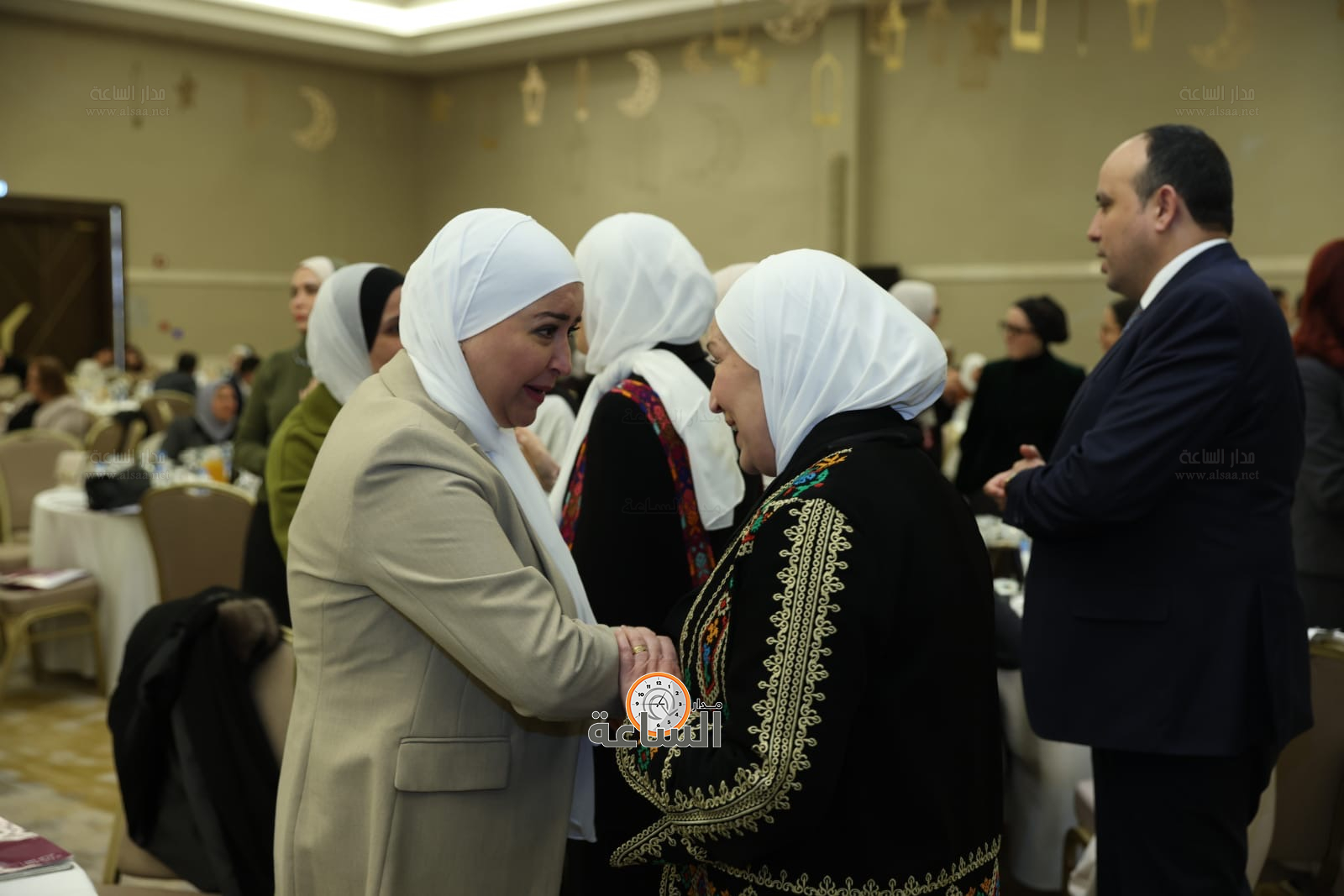 Madar Al-Saa Images 0.05326834746154019