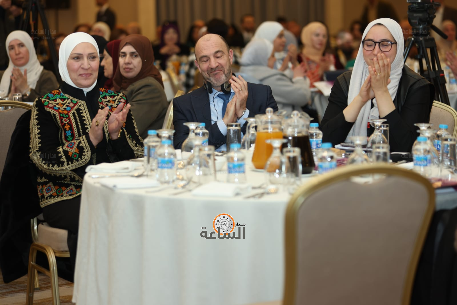 Madar Al-Saa Images 0.9168630882799235