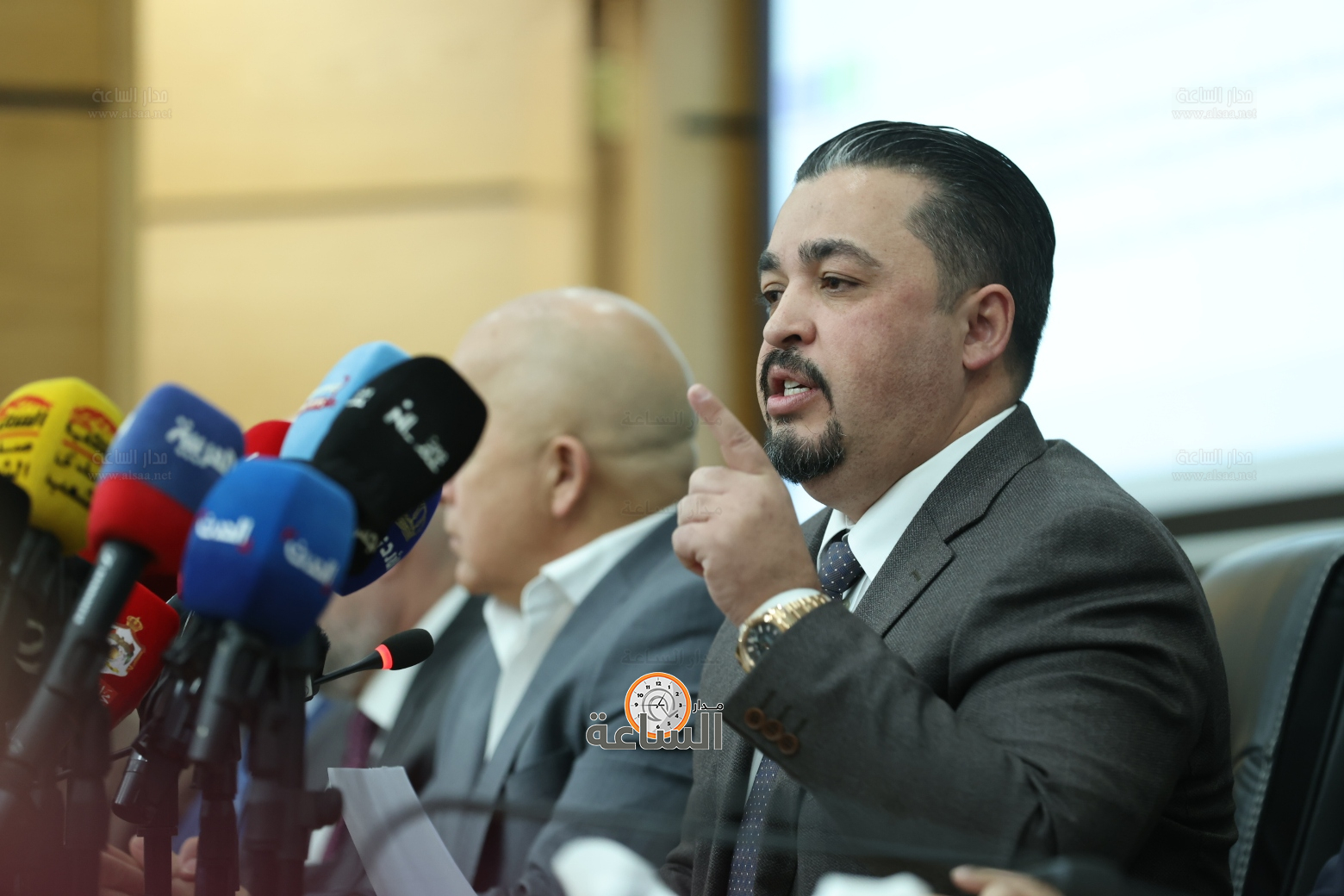 Madar Al-Saa Images 0.7639834548769064