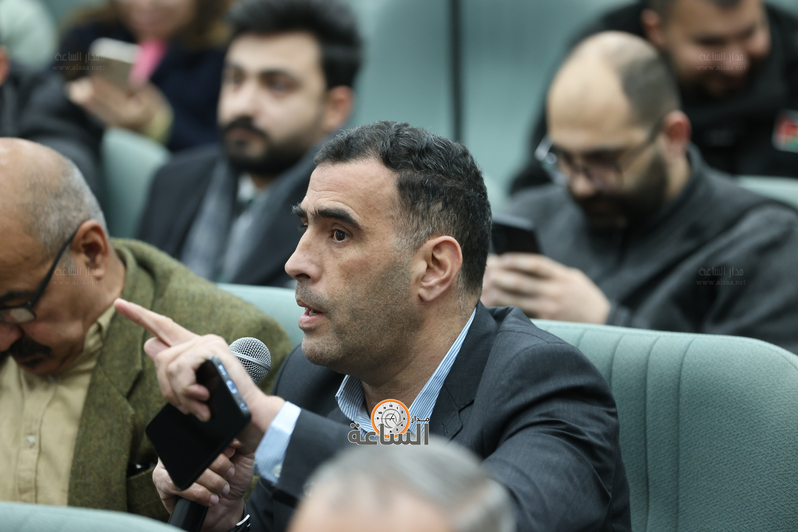 Madar Al-Saa Images 0.37355239681735897