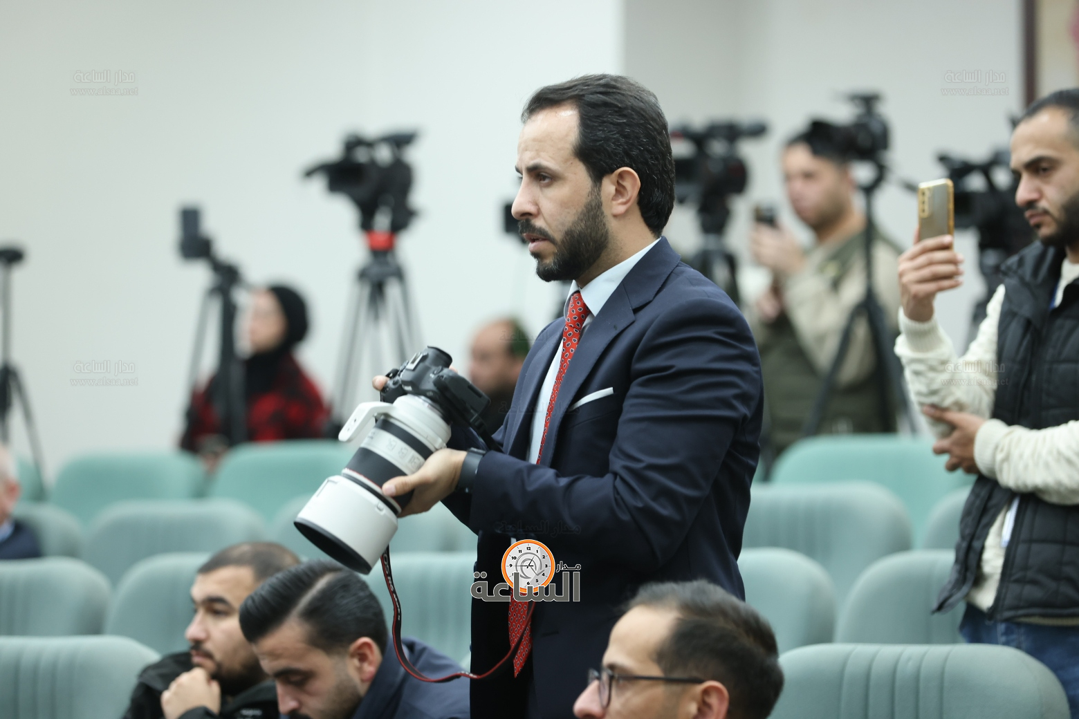 Madar Al-Saa Images 0.6822314710419507