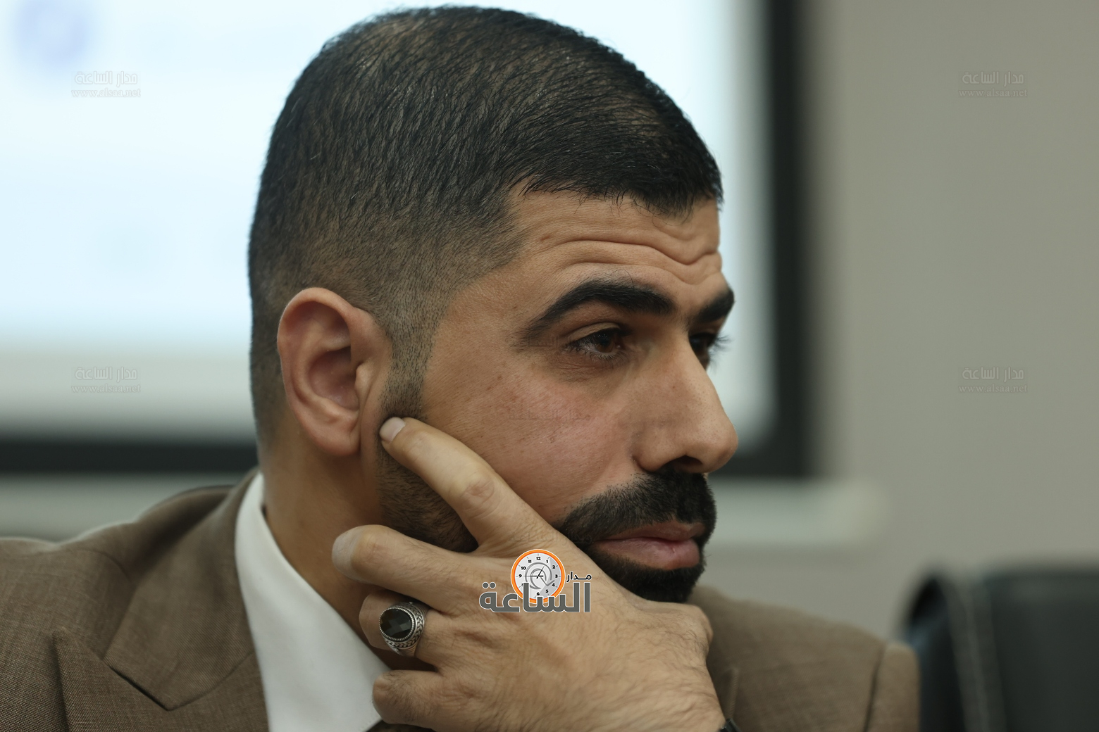 Madar Al-Saa Images 0.9389954615594585