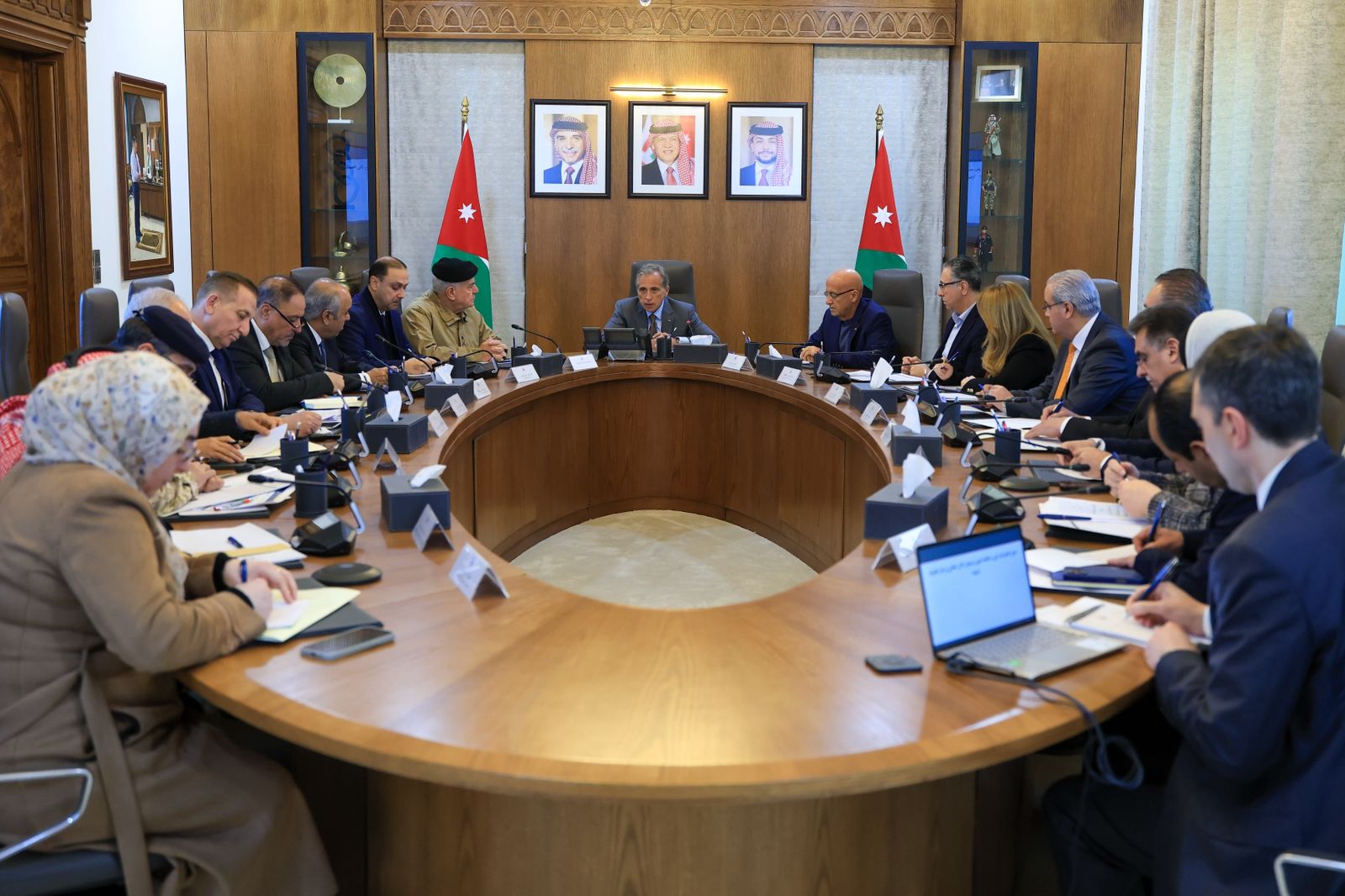 Madar Al-Saa Images 0.1705019413098866