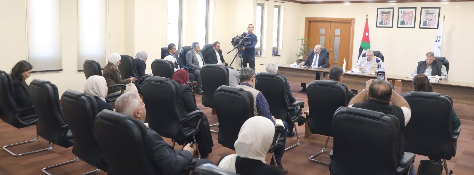 Madar Al-Saa Images 0.6539074261586371