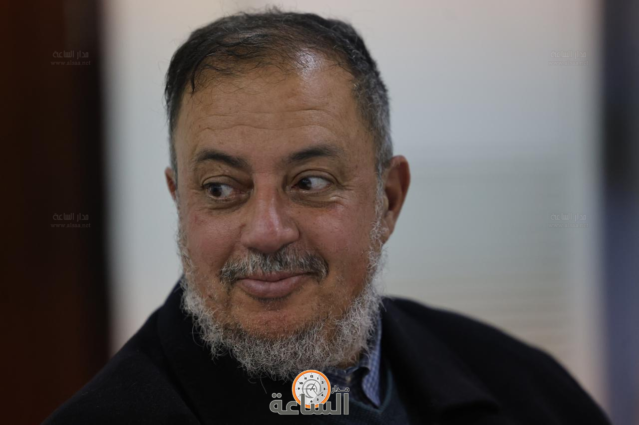 Madar Al-Saa Images 0.37250735046704075