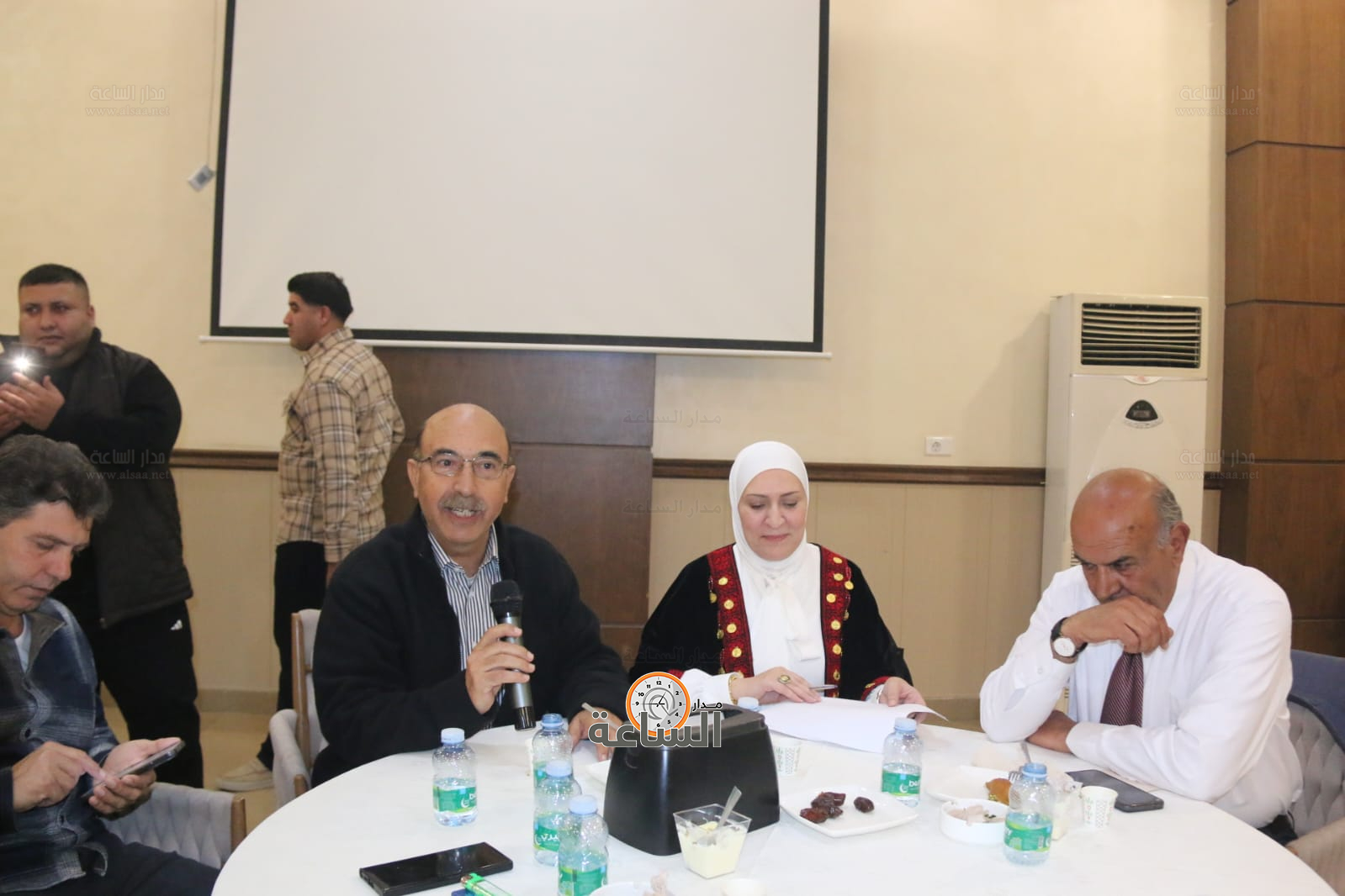 Madar Al-Saa Images 0.6338497712957111