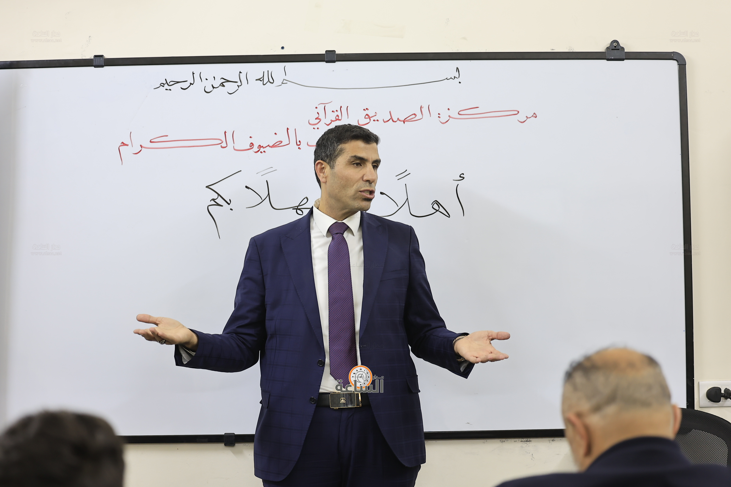 Madar Al-Saa Images 0.7892825926425135