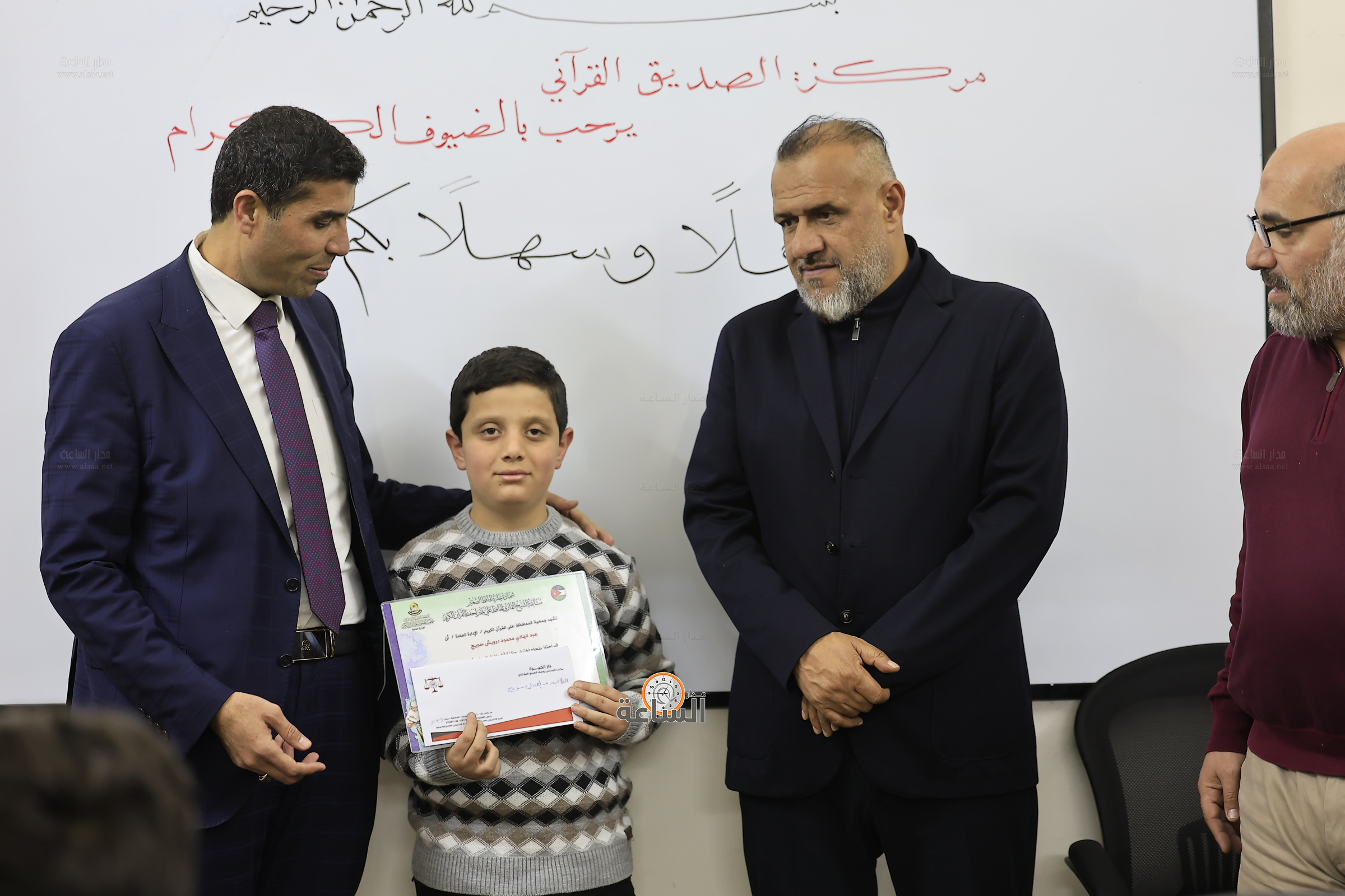 Madar Al-Saa Images 0.47009420903894183