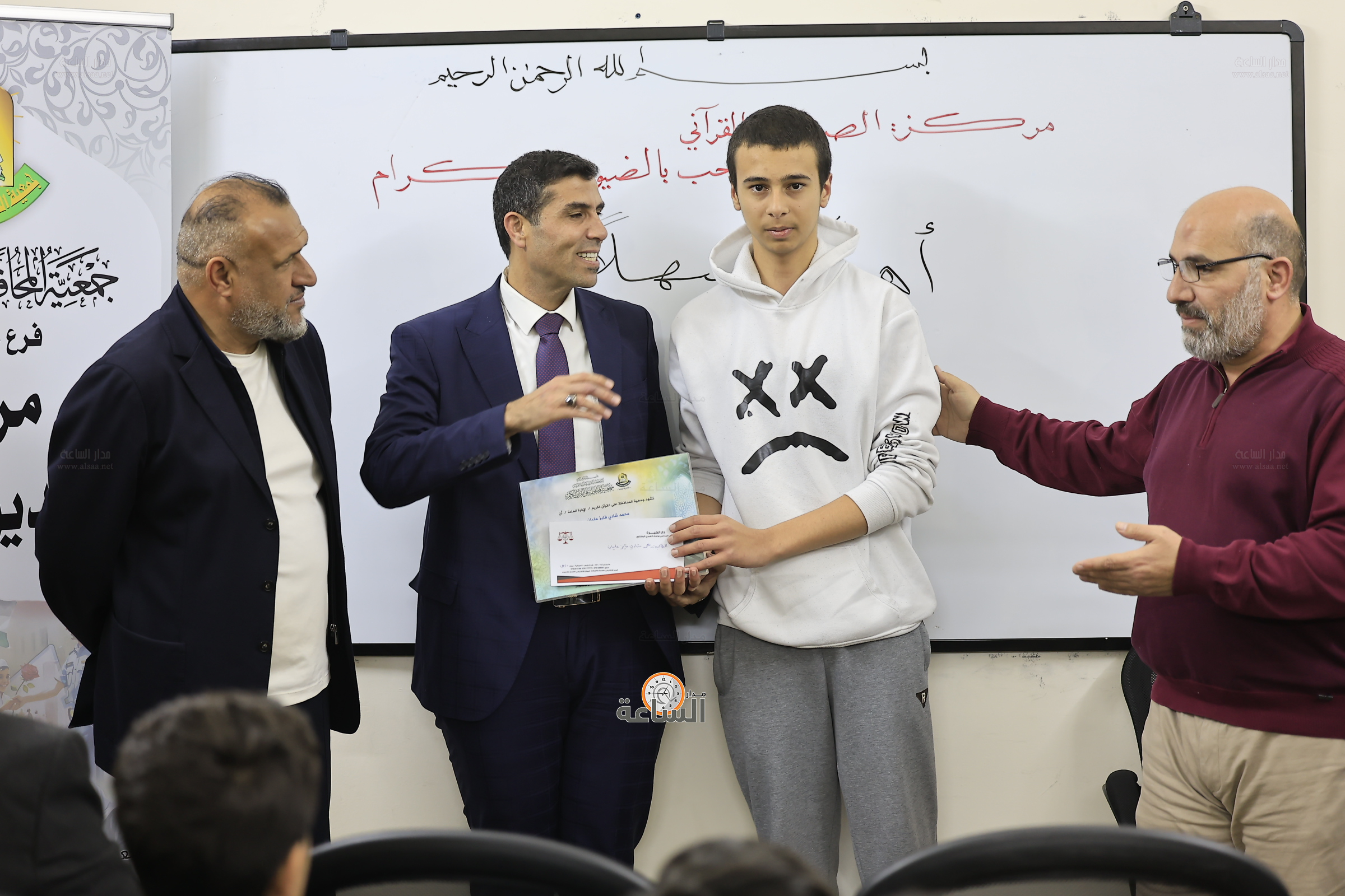 Madar Al-Saa Images 0.9947839565359918