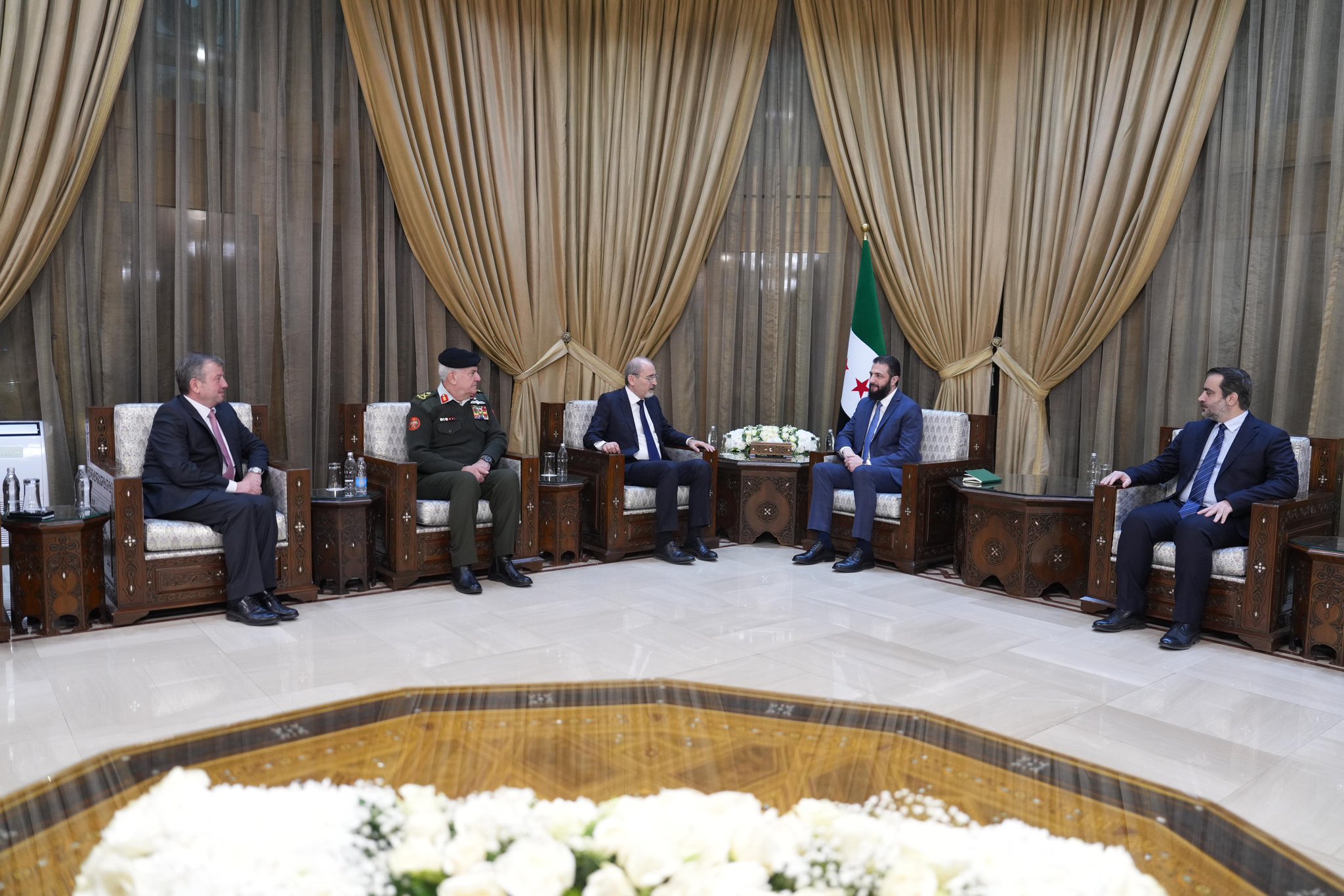 Madar Al-Saa Images 0.706356064136316