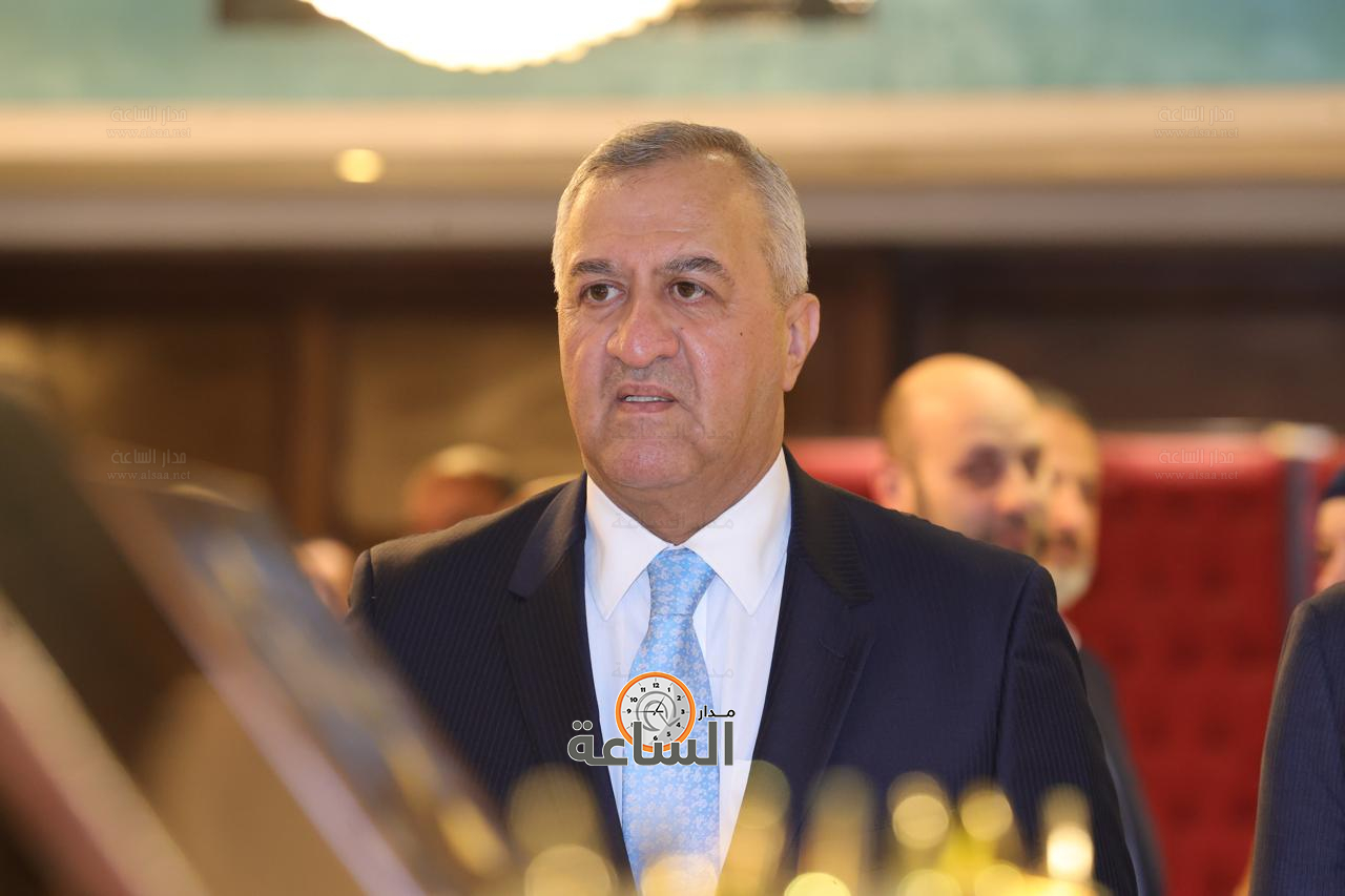 Madar Al-Saa Images 0.27685348173875746