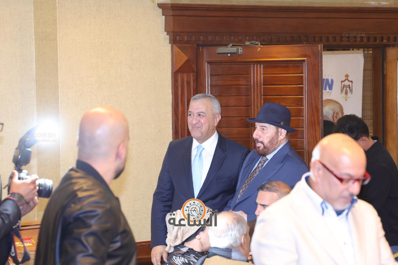 Madar Al-Saa Images 0.4248485299946957