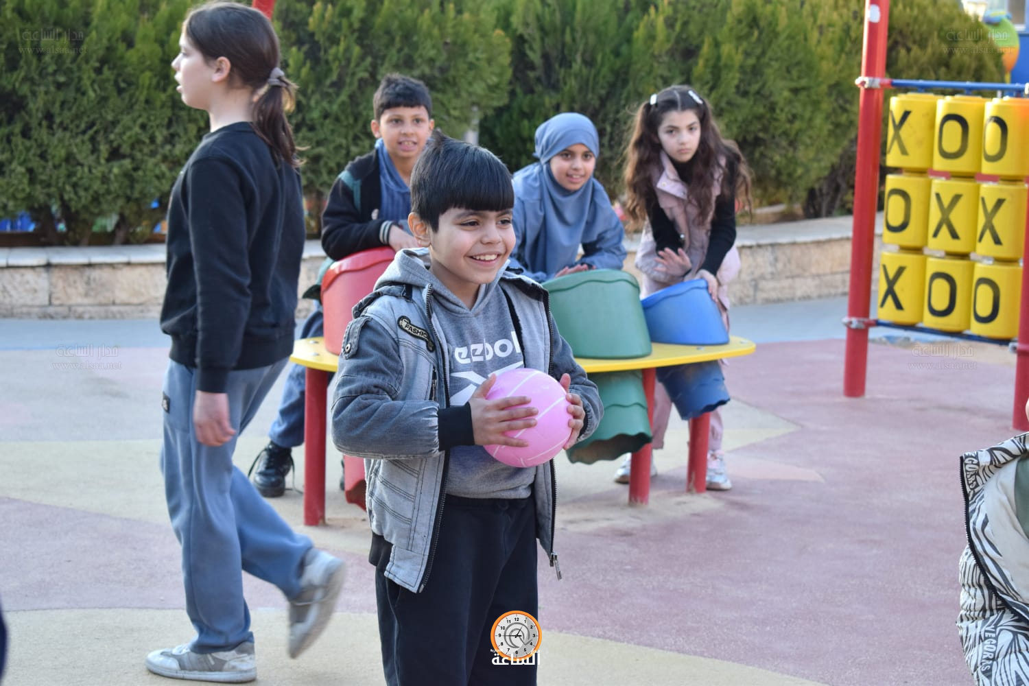 Madar Al-Saa Images 0.1786266324134118