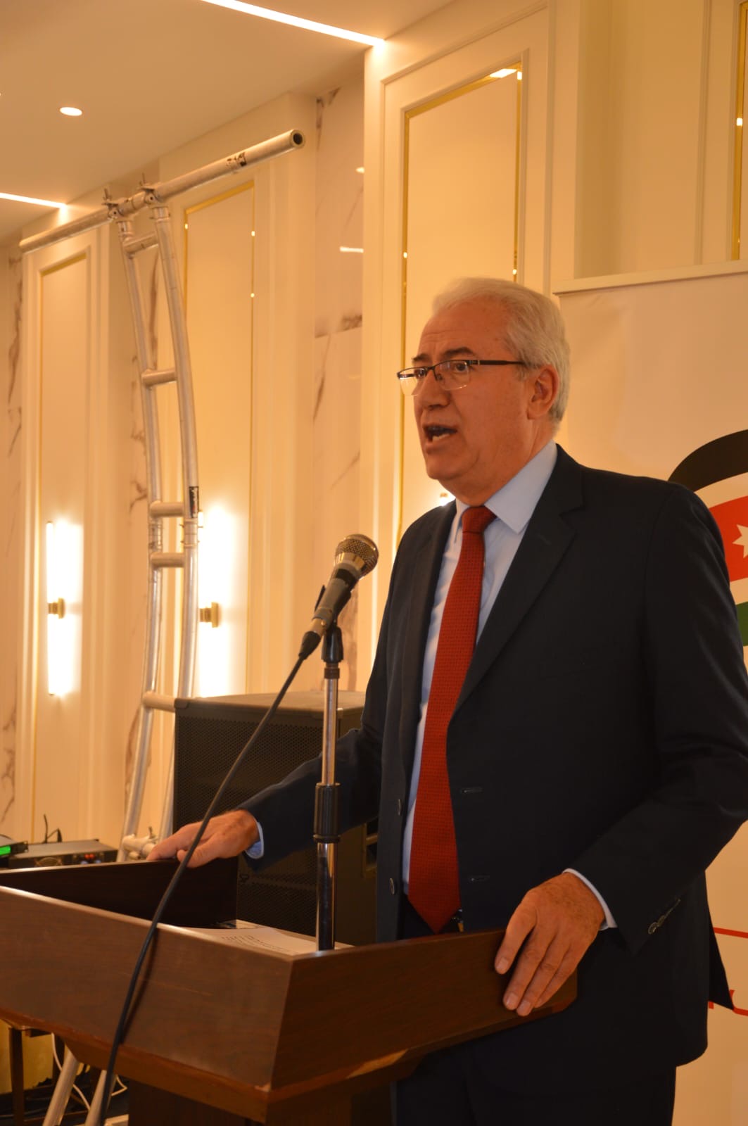 Madar Al-Saa Images 0.18723858209275124