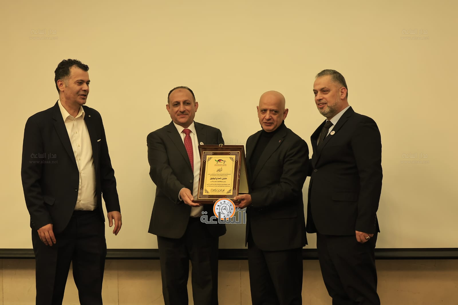 Madar Al-Saa Images 0.5197662432060616