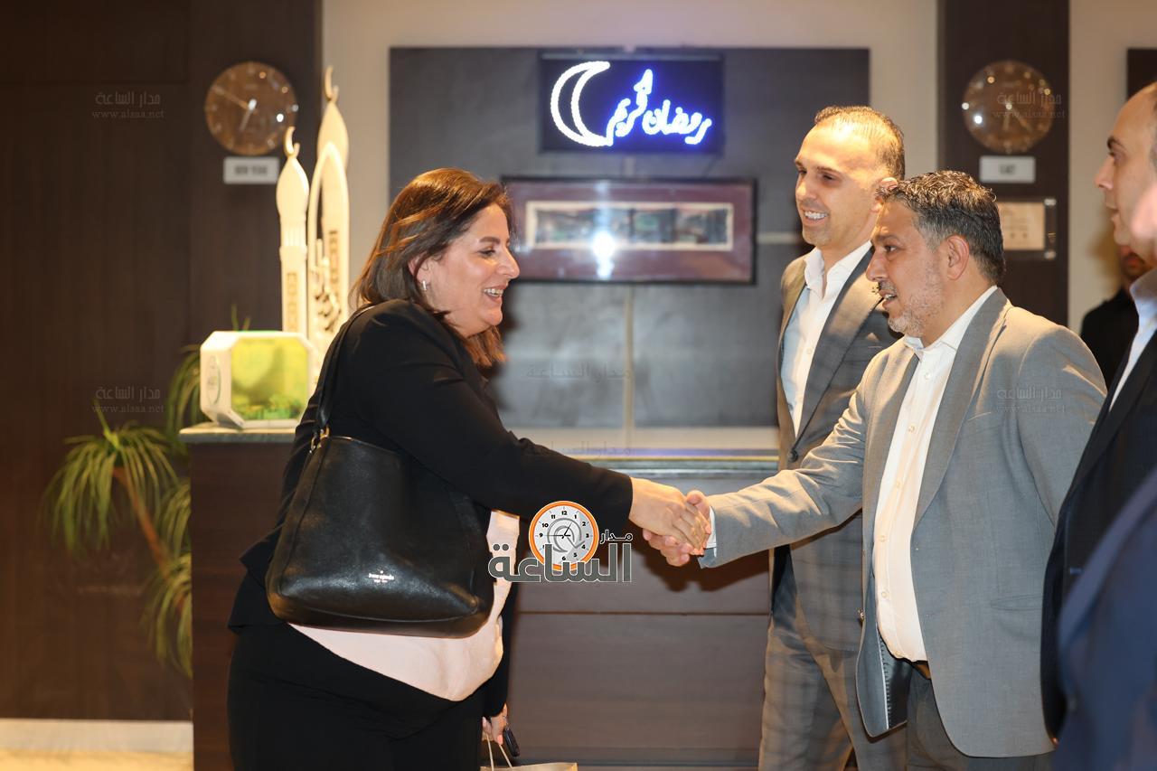 Madar Al-Saa Images 0.43829690636847285