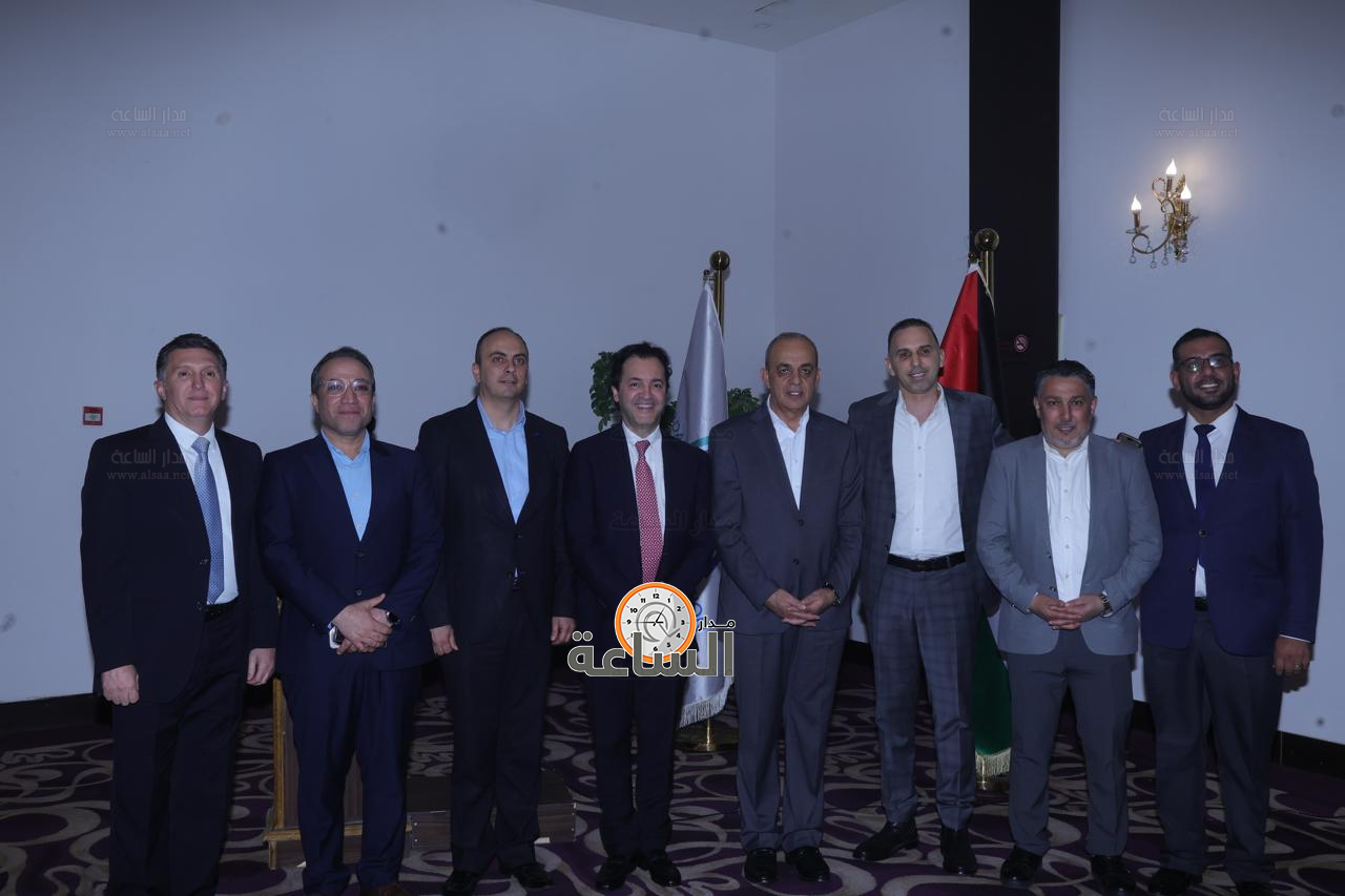 Madar Al-Saa Images 0.00036171389337447124