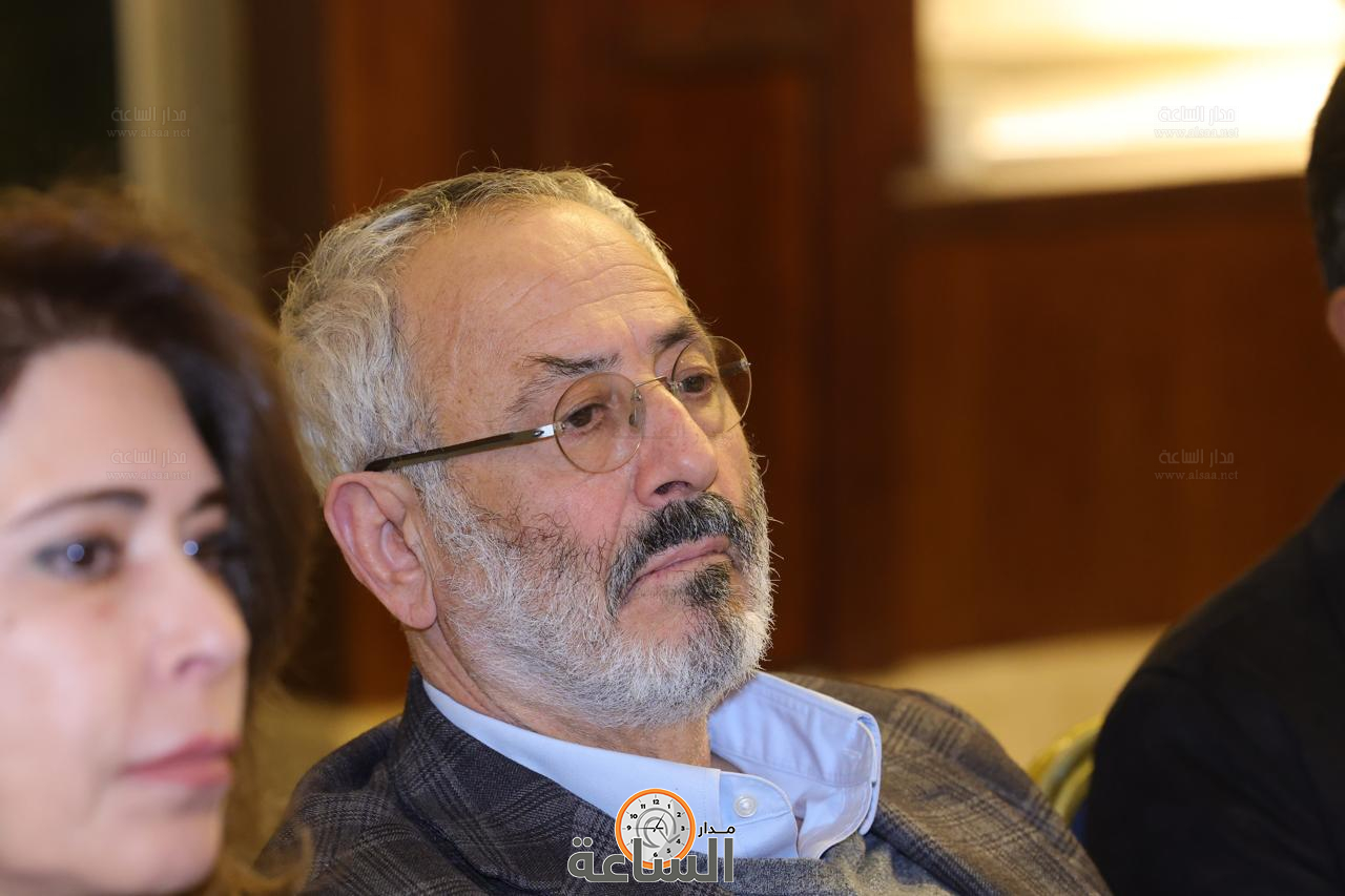 Madar Al-Saa Images 0.715043369775746